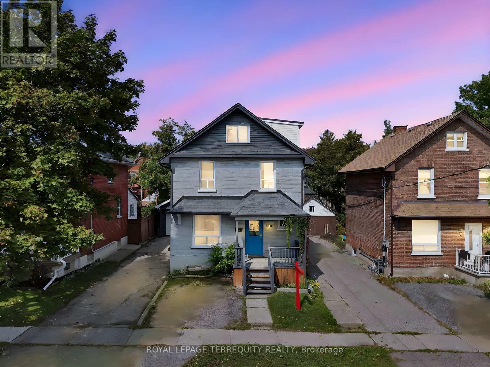 246 Bruce Street, Oshawa, Ontario  L1H 1R5 - Photo 2 - E12424604
