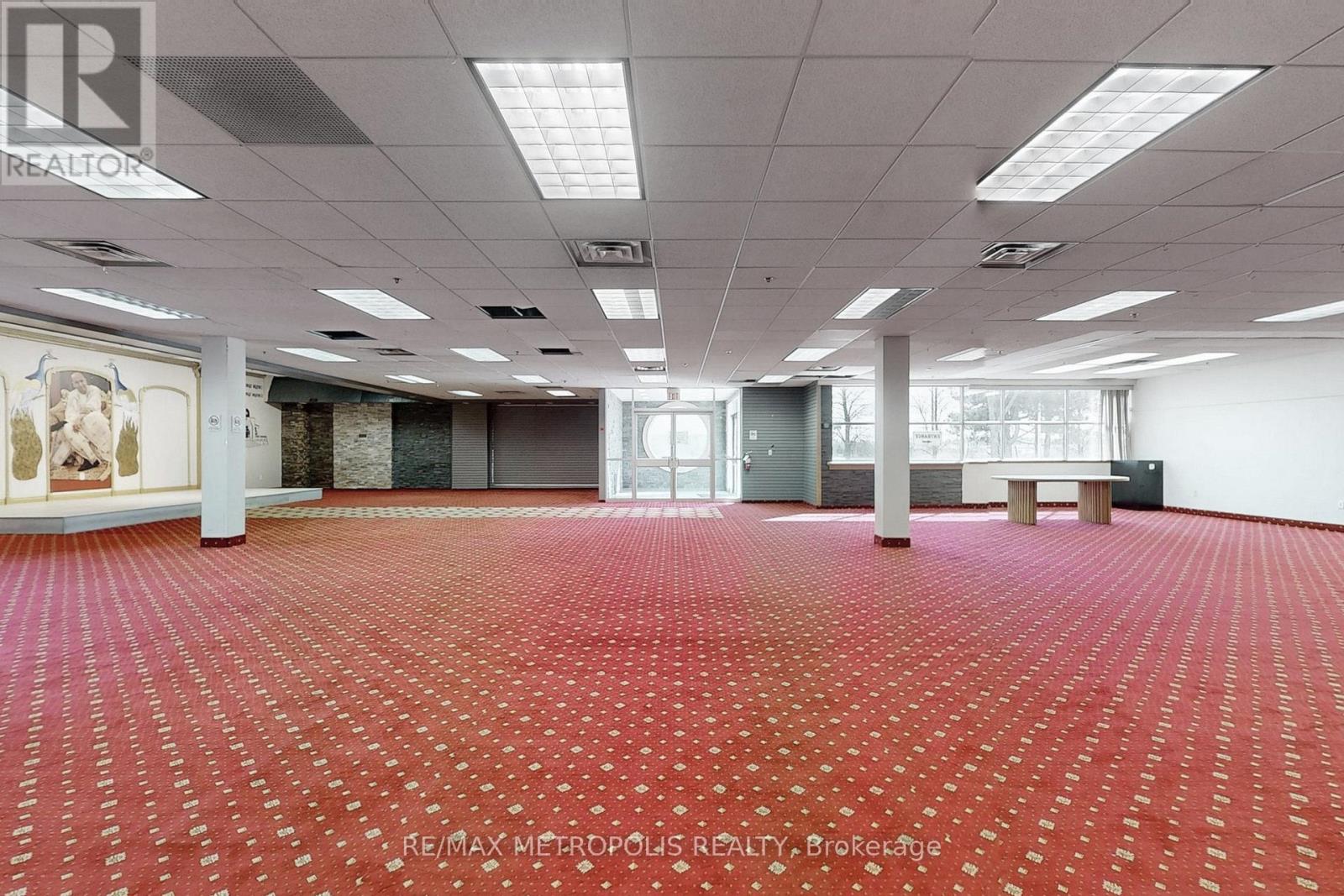 1 - 1920 Silicone Drive, Pickering, Ontario  L1W 3V7 - Photo 4 - E12424670