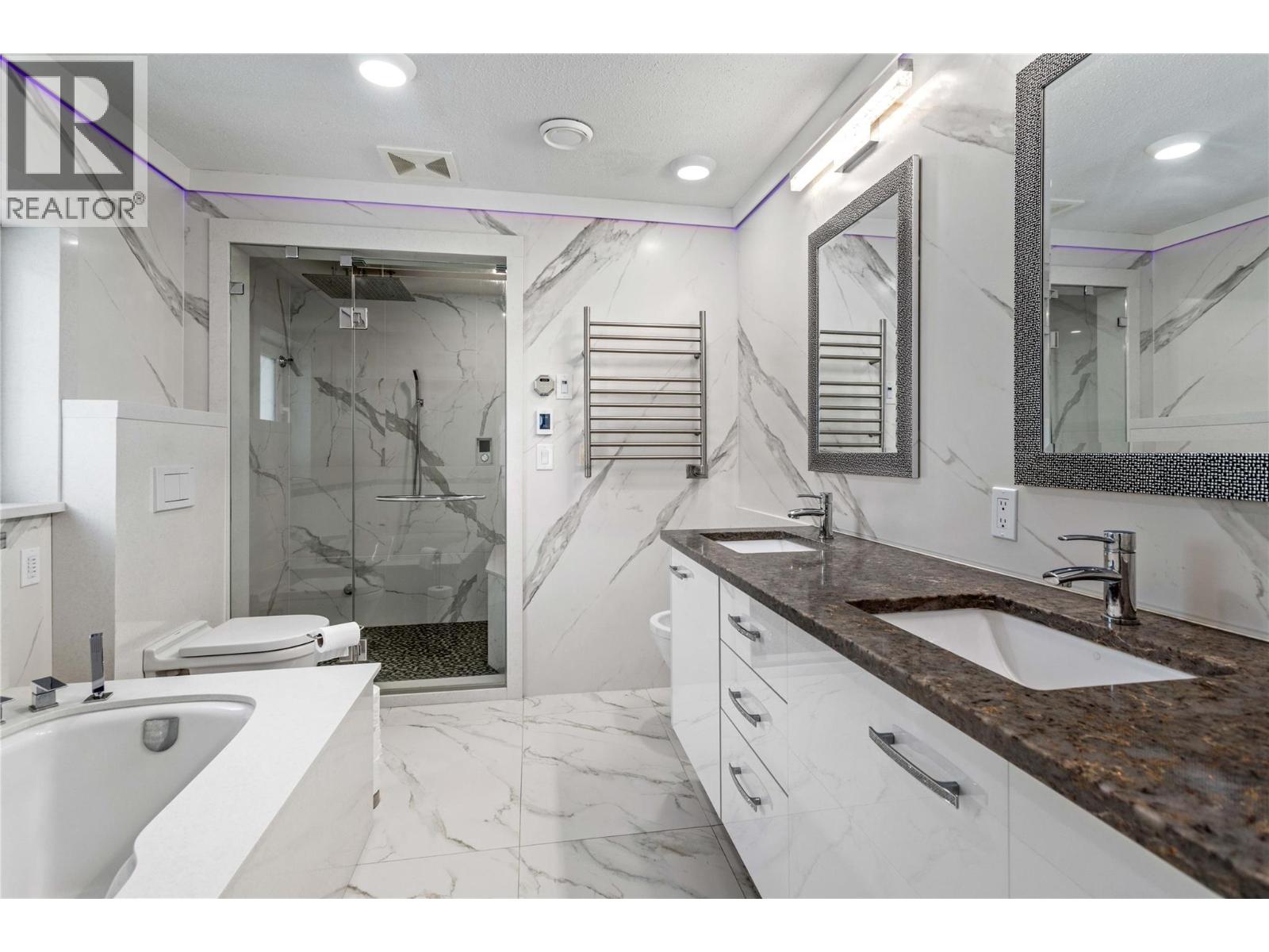 5308 Law Street Peachland Photo 31