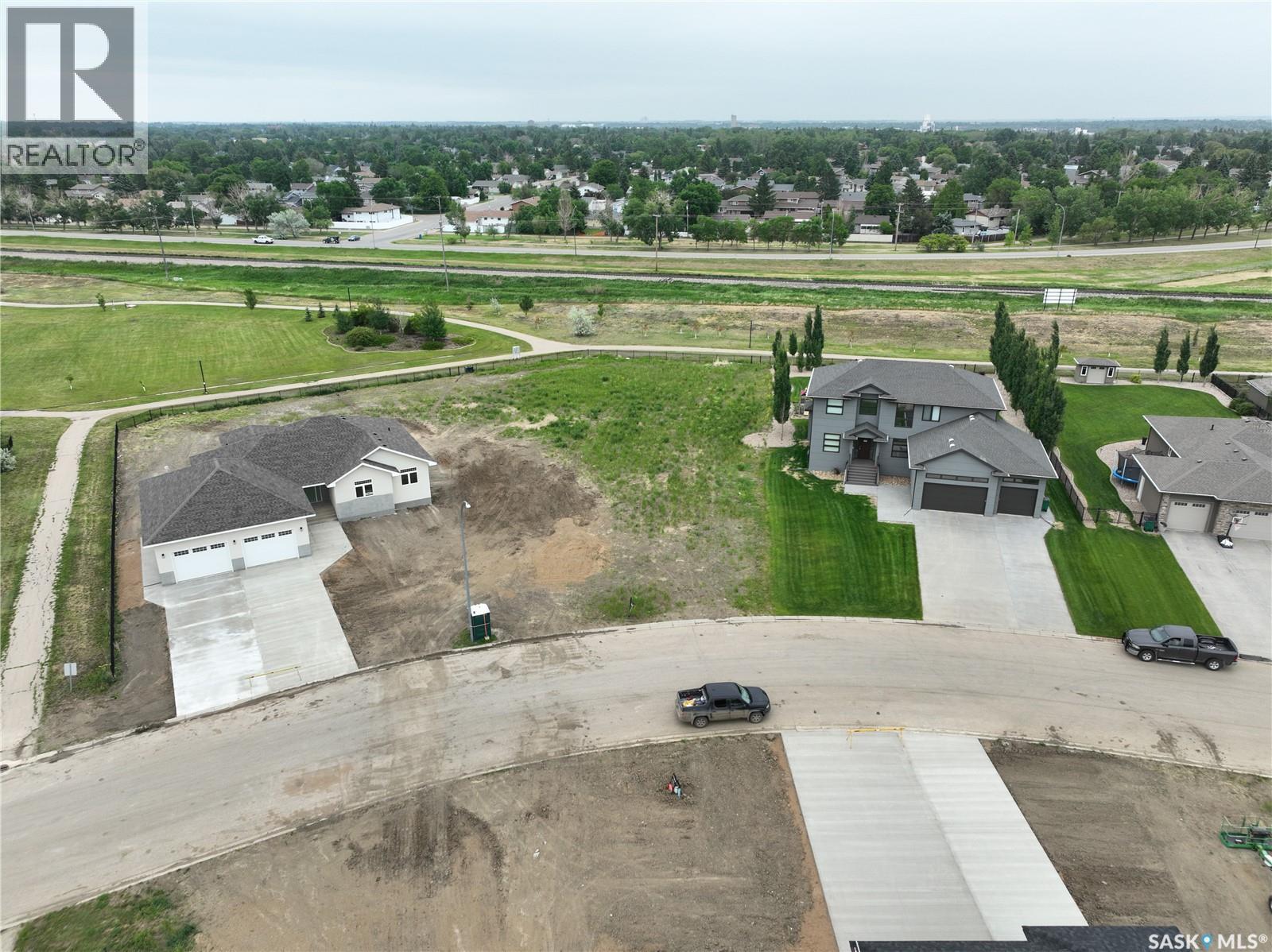 236 Iron Bridge Drive, Moose Jaw, Saskatchewan  S6J 0B5 - Photo 3 - SK995799