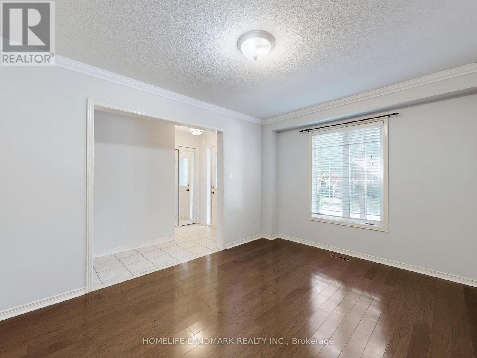 60 Cariglia Trail, Markham, Ontario  L3R 4W8 - Photo 3 - N12424669
