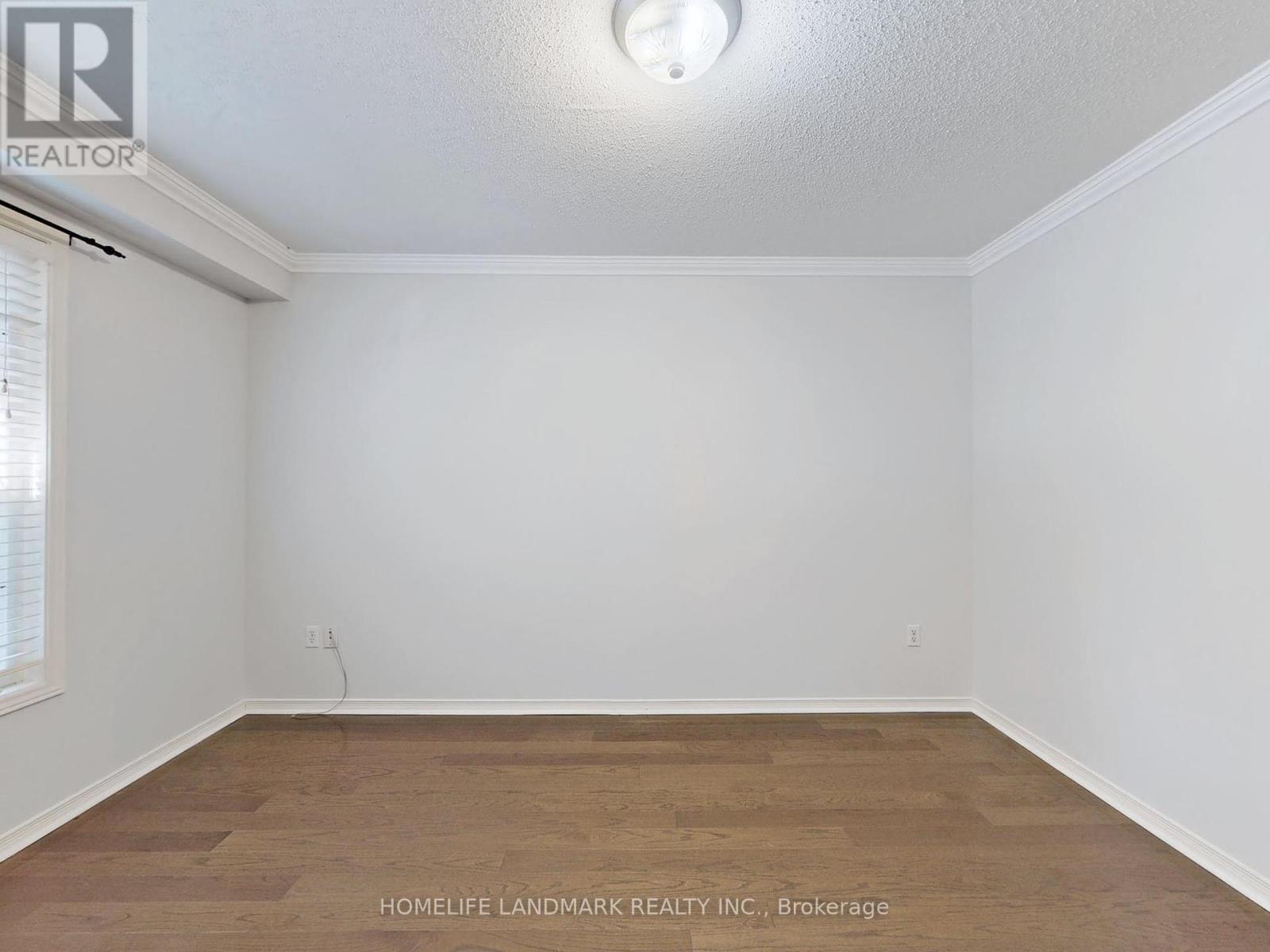 60 Cariglia Trail, Markham, Ontario  L3R 4W8 - Photo 5 - N12424669