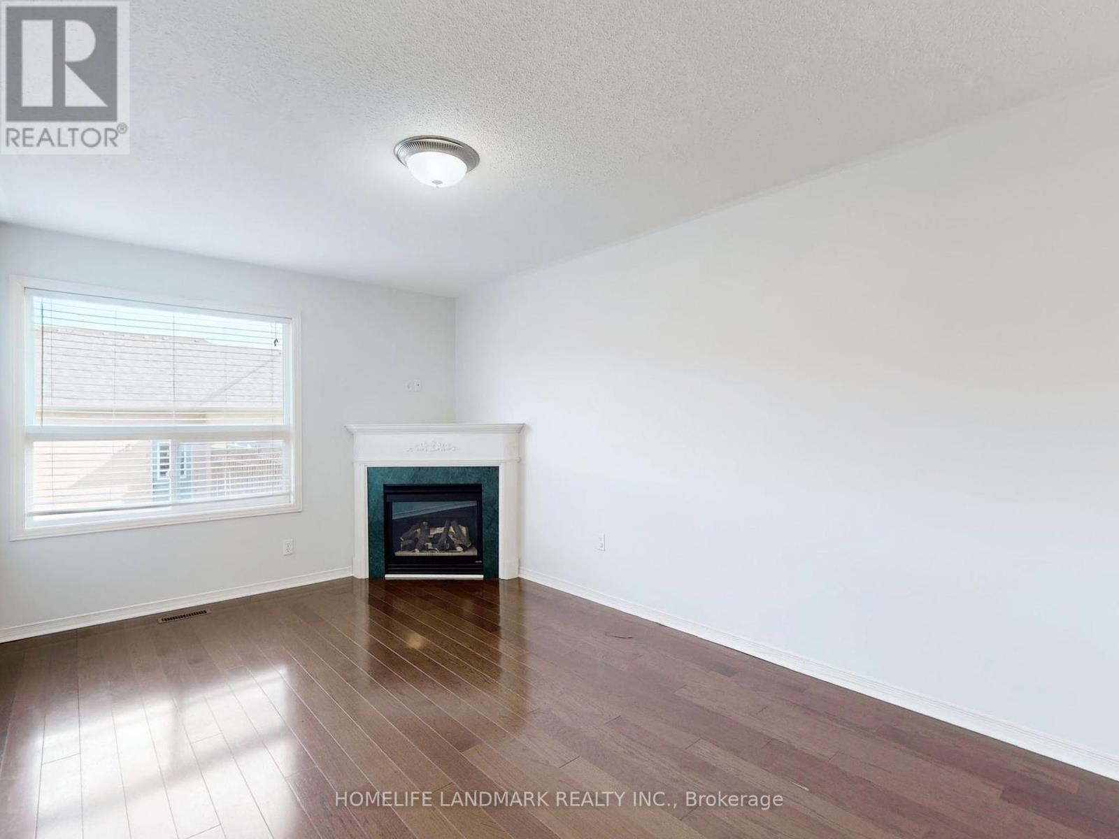 60 Cariglia Trail, Markham, Ontario  L3R 4W8 - Photo 8 - N12424669