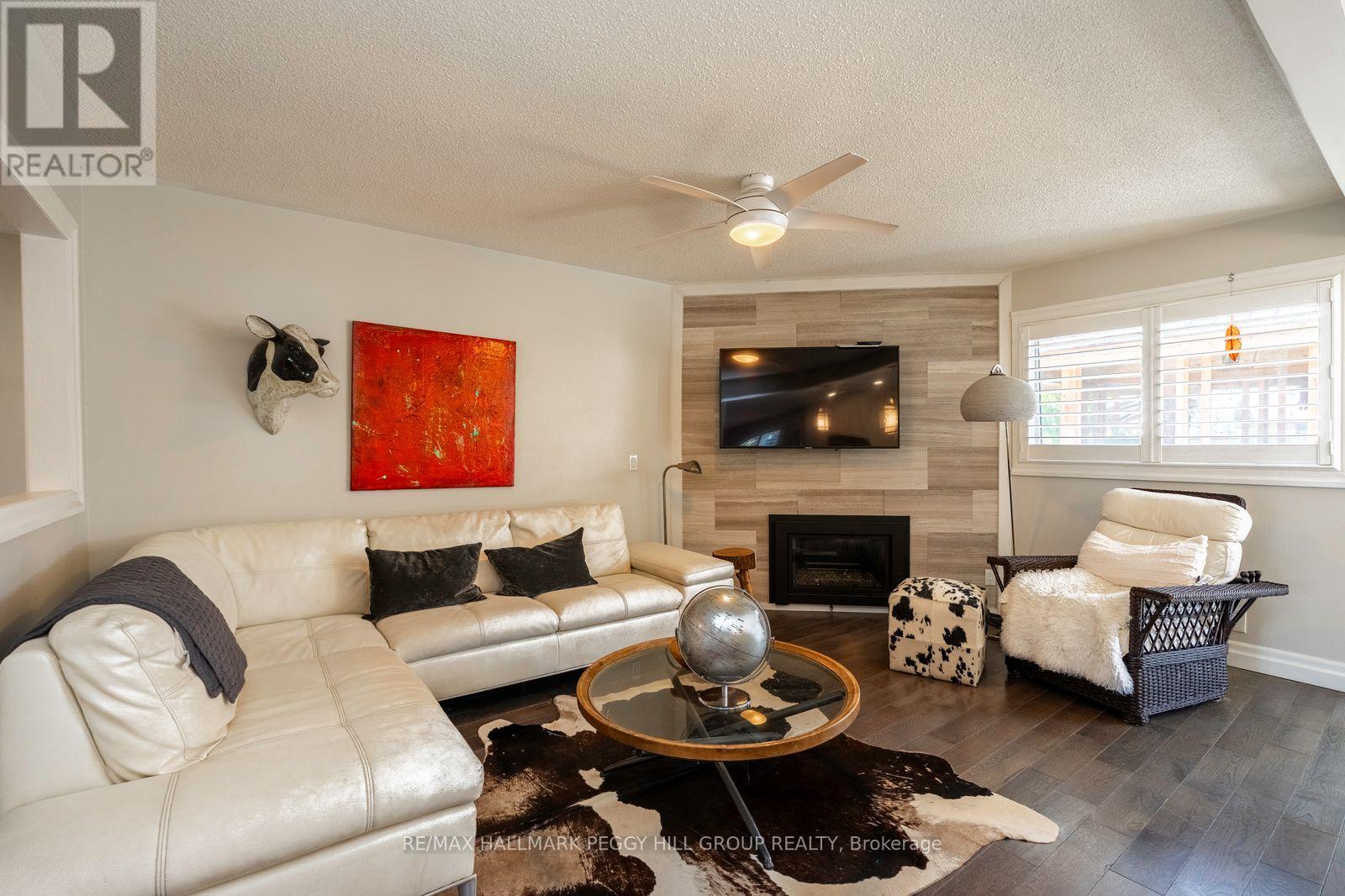 1 Lilac Lane, Springwater, Ontario  L9X 0N4 - Photo 6 - S12417071