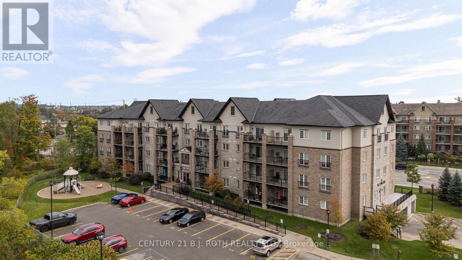 204 - 40 FERNDALE DRIVE S, Barrie, Ontario