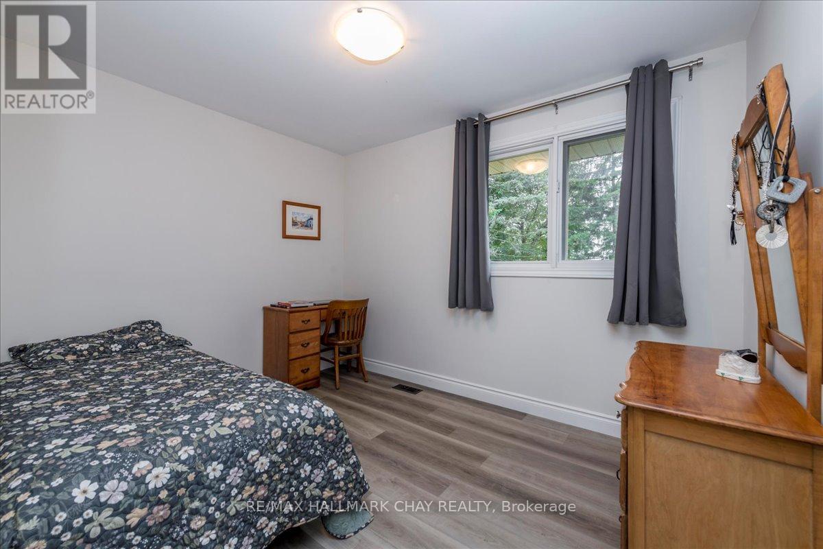 56 Marshall Street, Barrie, Ontario  L4N 3S7 - Photo 24 - S12424623