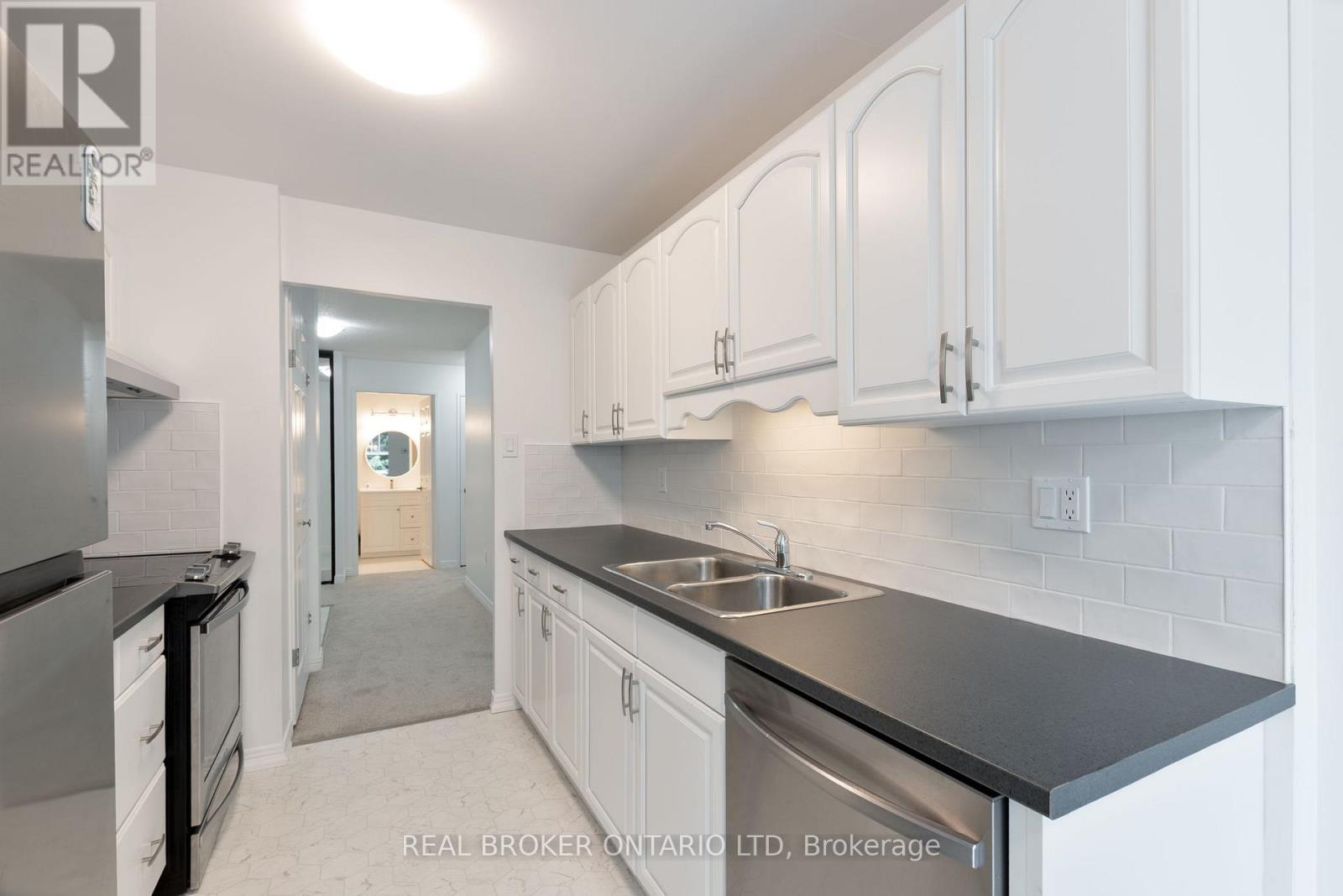 310 - 1180 Commissioners Road W, London South, Ontario  N6K 4J2 - Photo 10 - X12424718