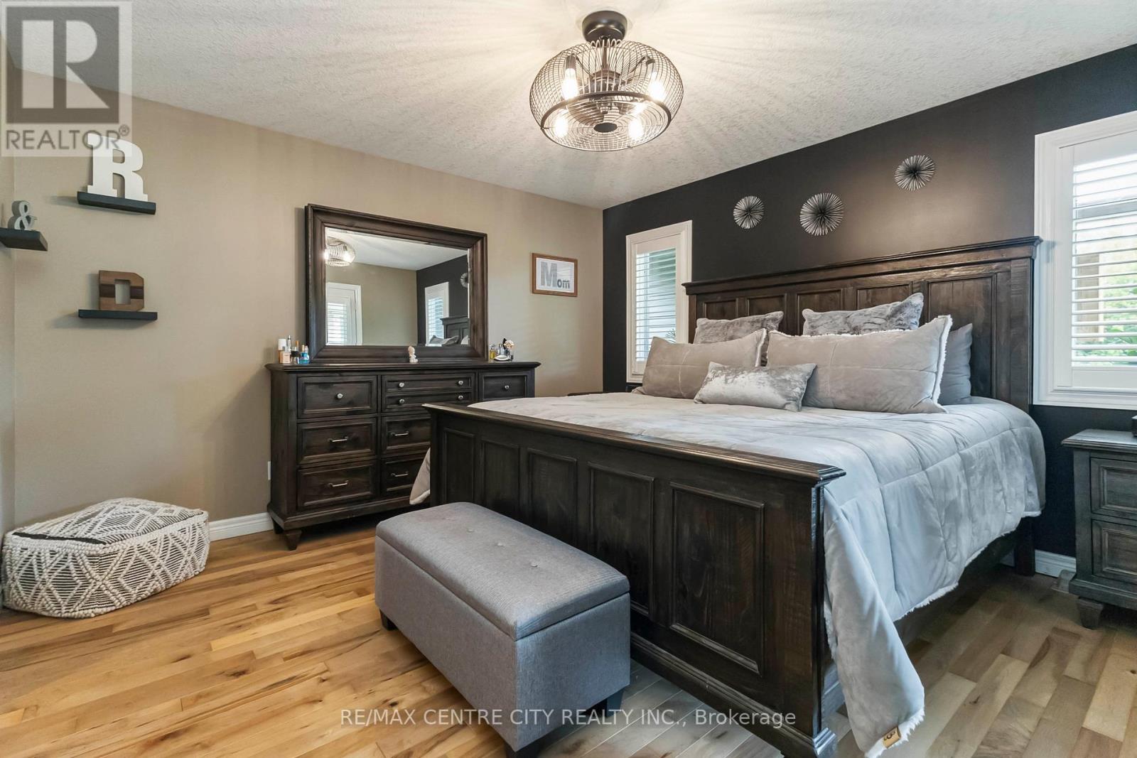 1839 Parkhurst Avenue, London East, Ontario  N5V 2C4 - Photo 20 - X12424726