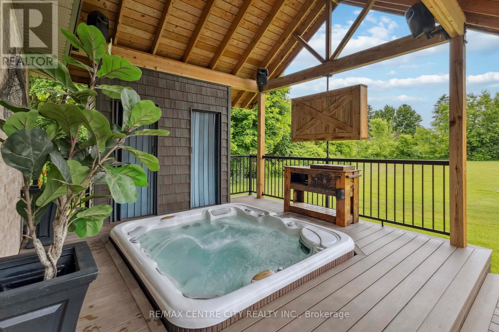 1839 Parkhurst Avenue, London East, Ontario  N5V 2C4 - Photo 36 - X12424726