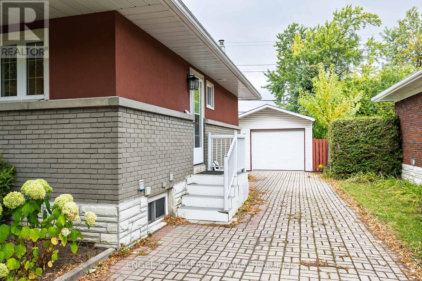723 Halstead Street, Ottawa, Ontario  K1G 1M5 - Photo 32 - X12424729