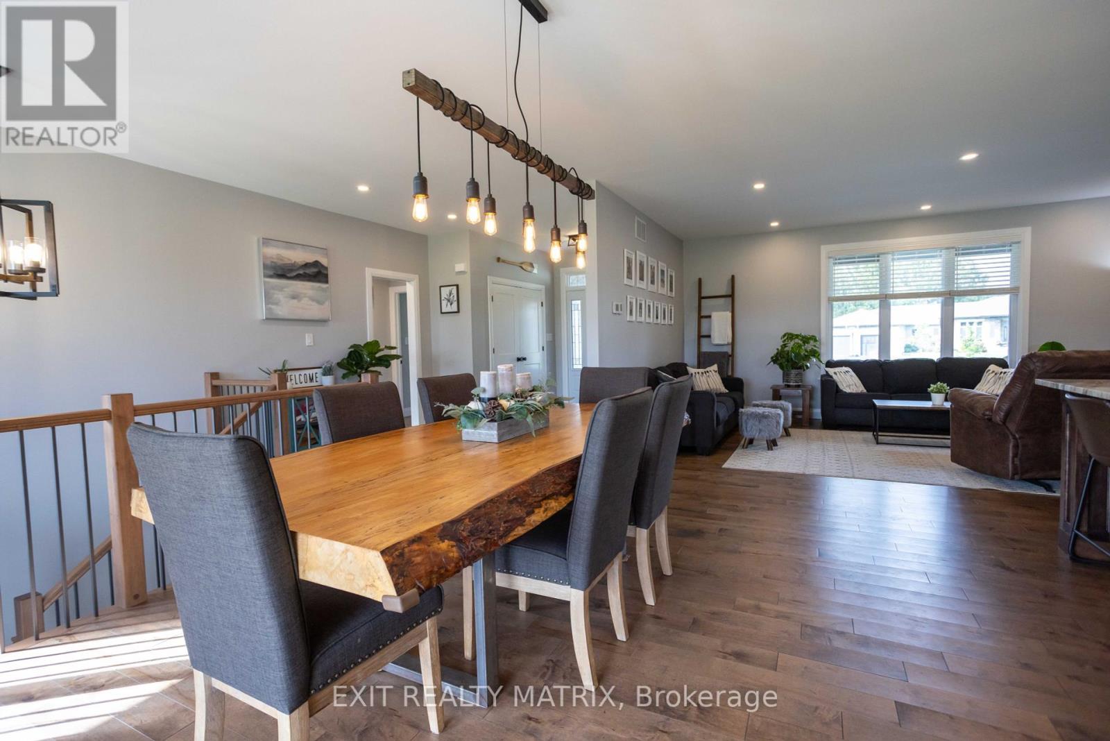 2825 Eldo Street, Ottawa, Ontario  K0A 2P0 - Photo 8 - X12424759