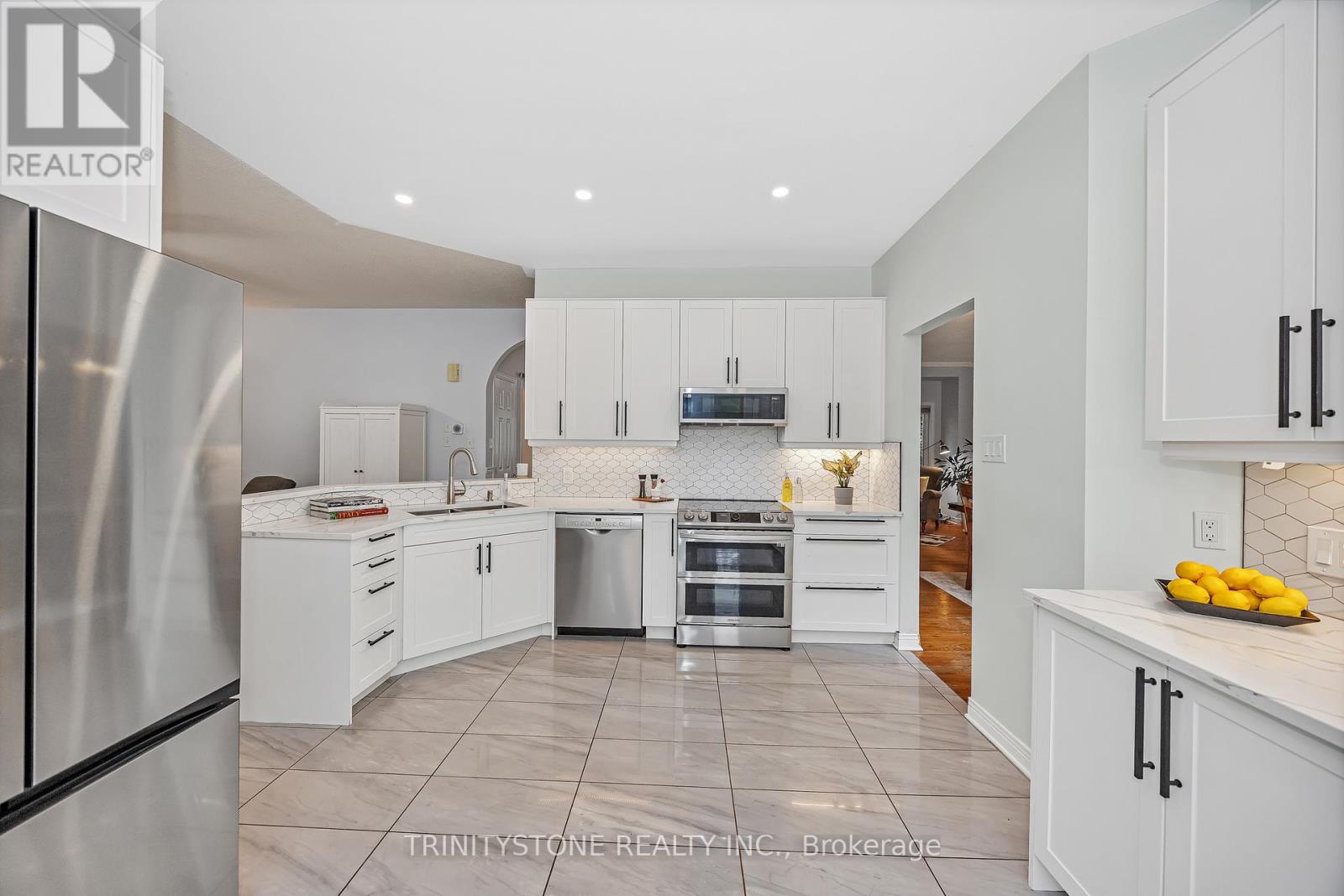 6 Cinnabar Way, Ottawa, Ontario  K2S 1Y4 - Photo 13 - X12424762