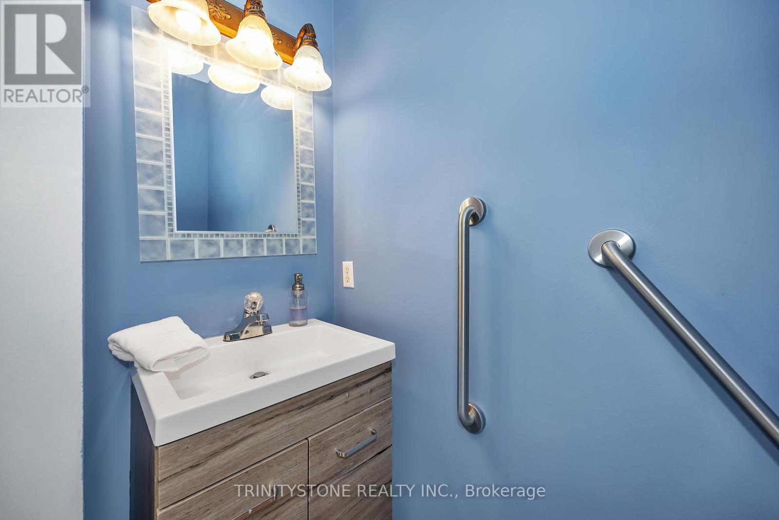 6 Cinnabar Way, Ottawa, Ontario  K2S 1Y4 - Photo 20 - X12424762