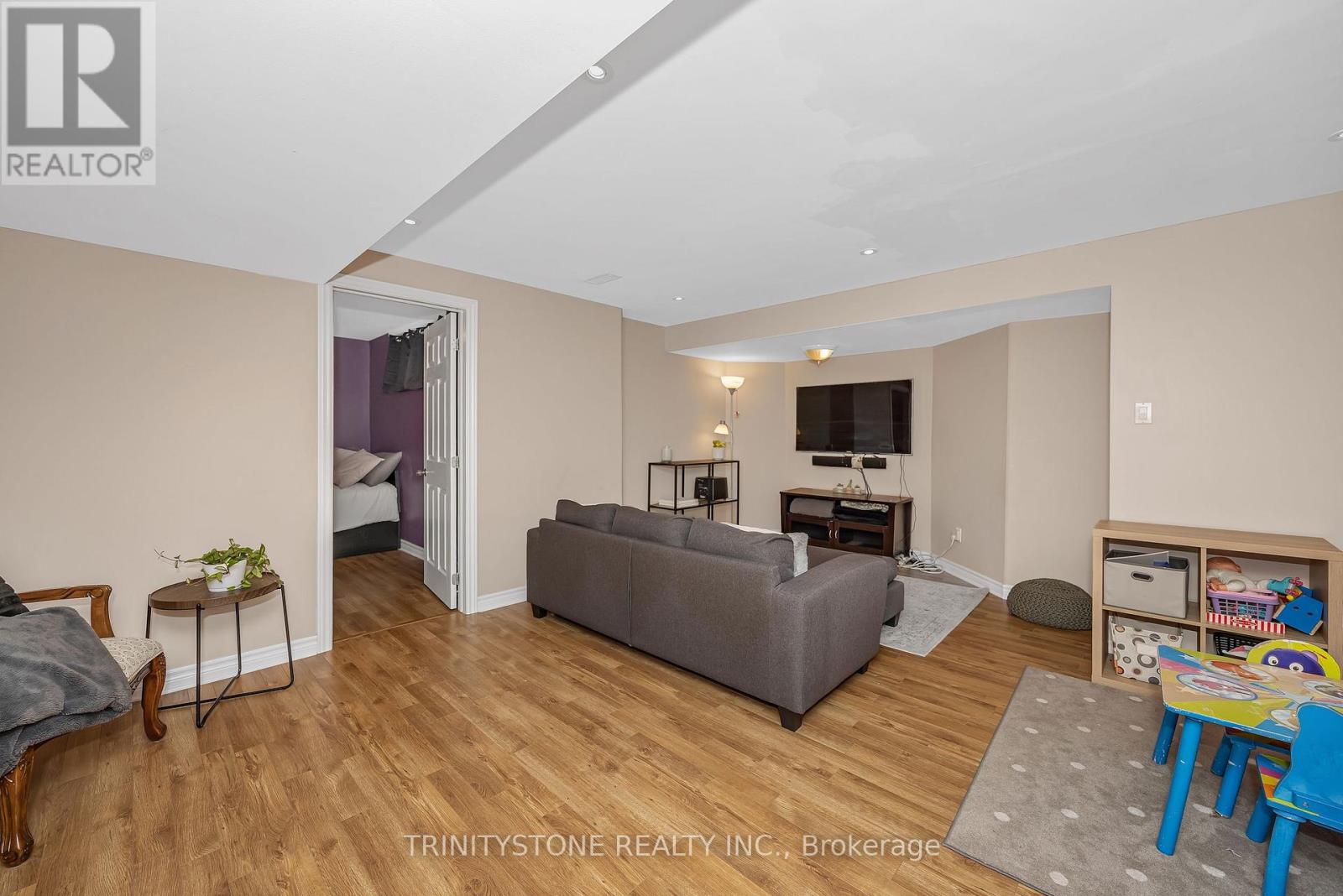 6 Cinnabar Way, Ottawa, Ontario  K2S 1Y4 - Photo 39 - X12424762