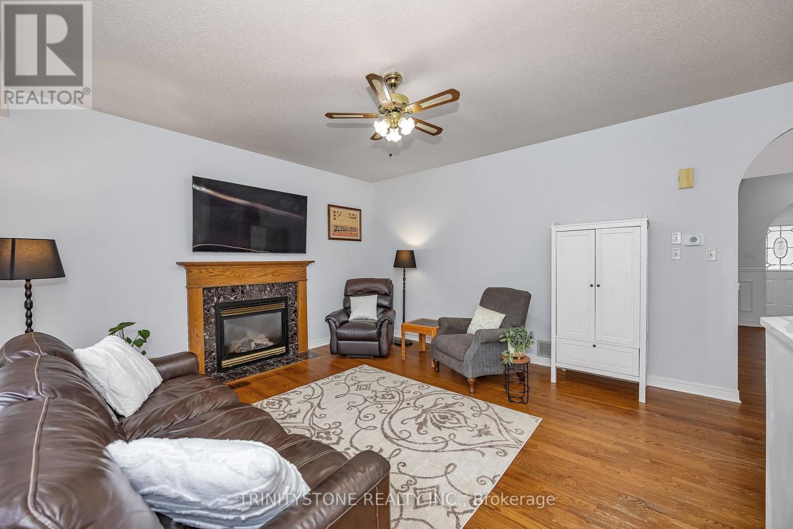 6 Cinnabar Way, Ottawa, Ontario  K2S 1Y4 - Photo 6 - X12424762