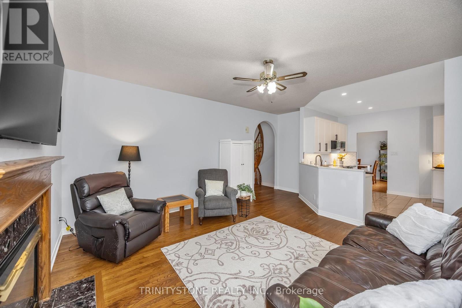 6 Cinnabar Way, Ottawa, Ontario  K2S 1Y4 - Photo 8 - X12424762
