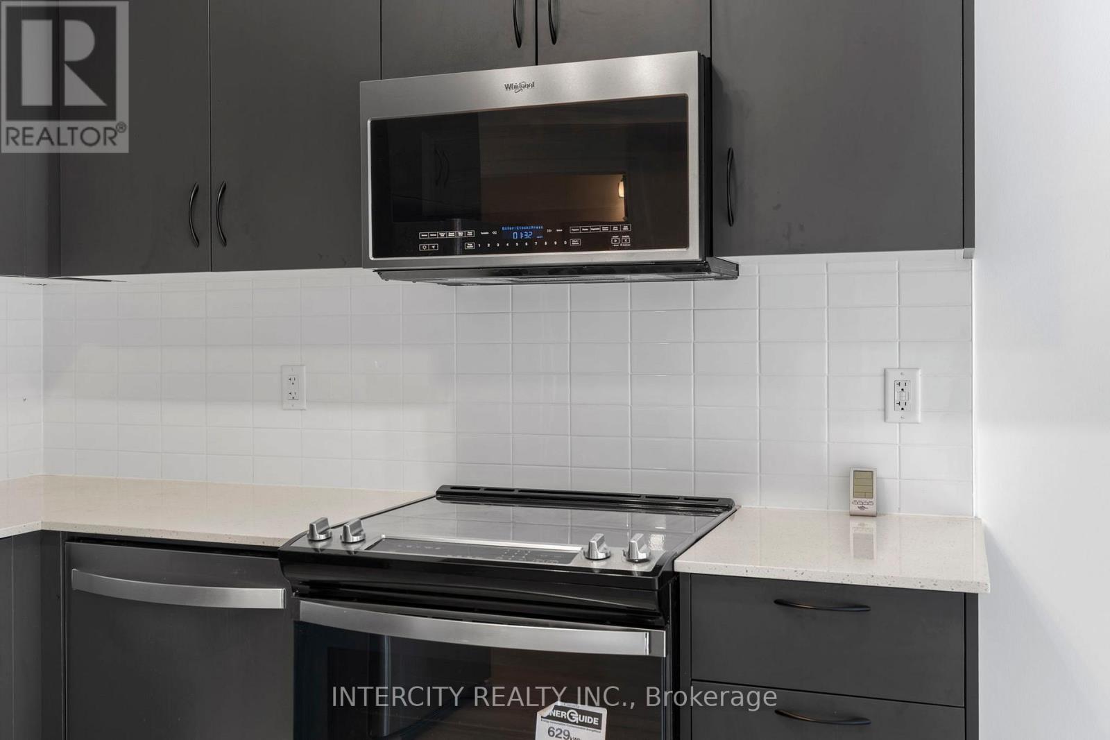 131 - 85 Attmar Drive, Brampton, Ontario  L6P 0Y6 - Photo 13 - W12424674