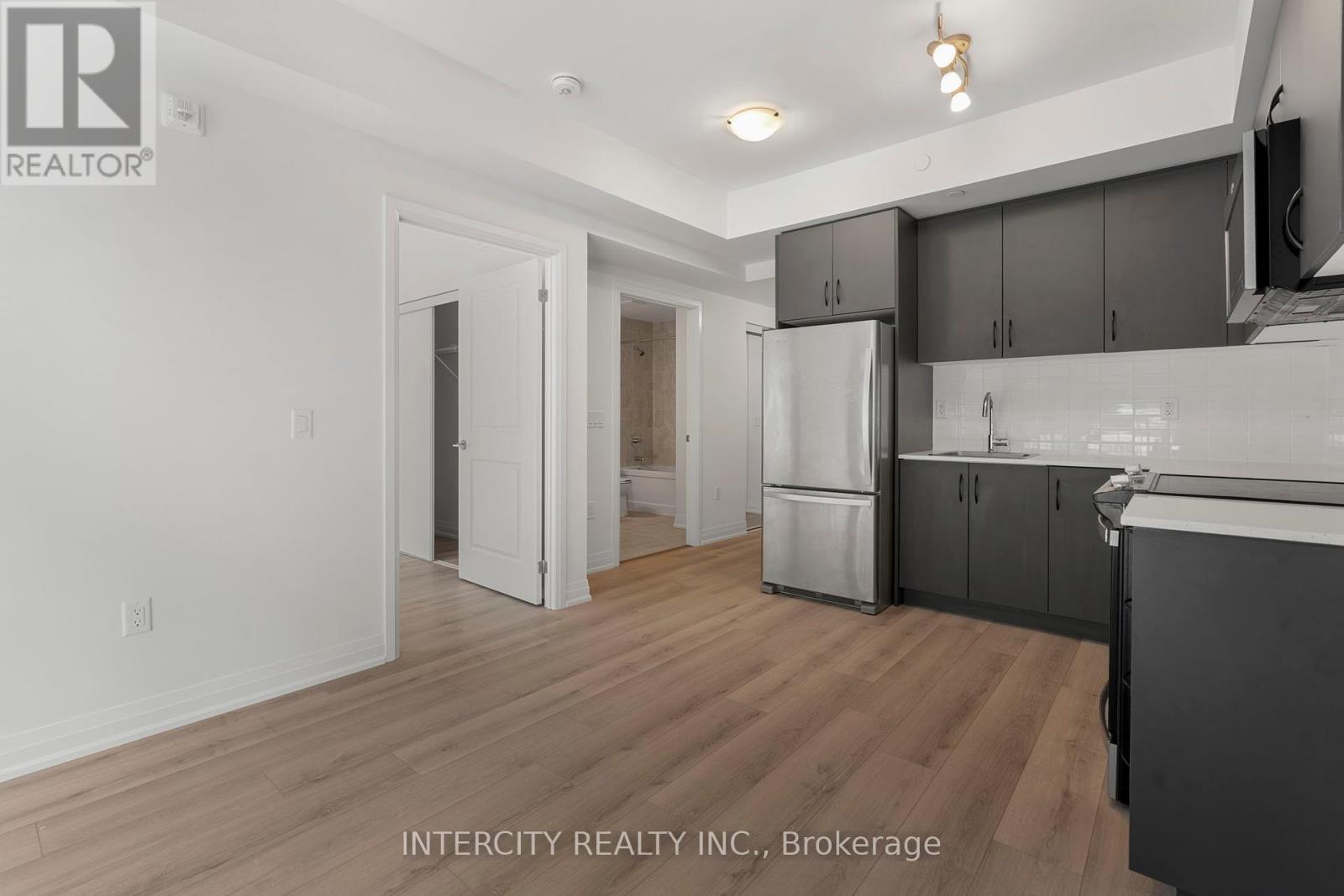 131 - 85 Attmar Drive, Brampton, Ontario  L6P 0Y6 - Photo 15 - W12424674