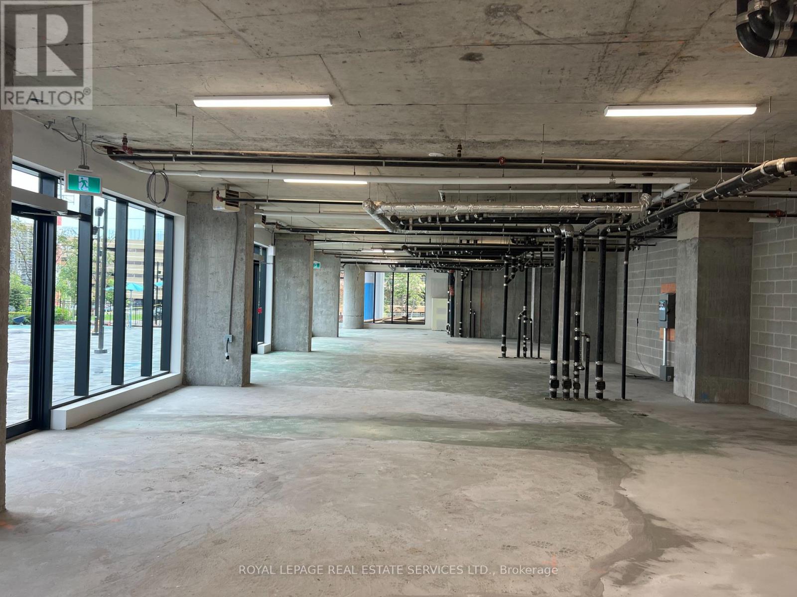 5 - 2485 Eglinton Avenue W, Mississauga, Ontario  L5M 2T1 - Photo 2 - W12424681