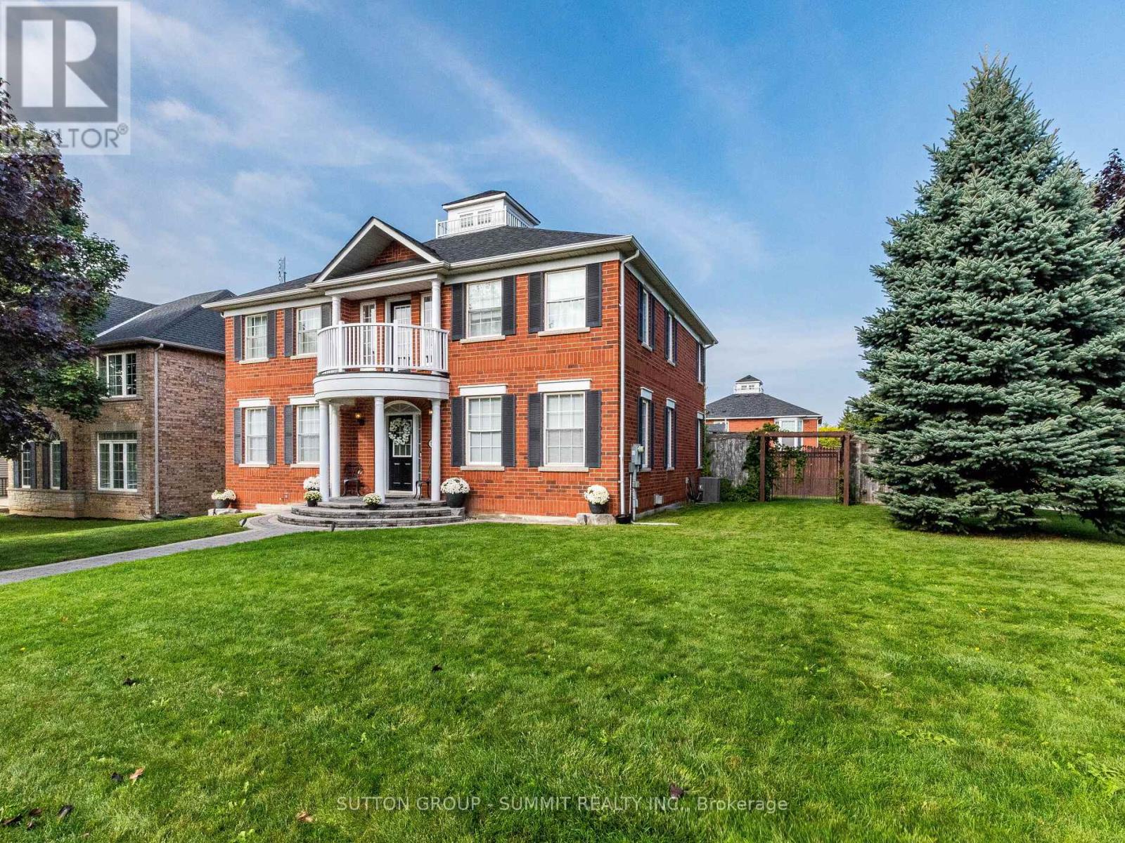 7123 Gillespie Lane, Mississauga, Ontario  L5W 1E8 - Photo 2 - W12424687