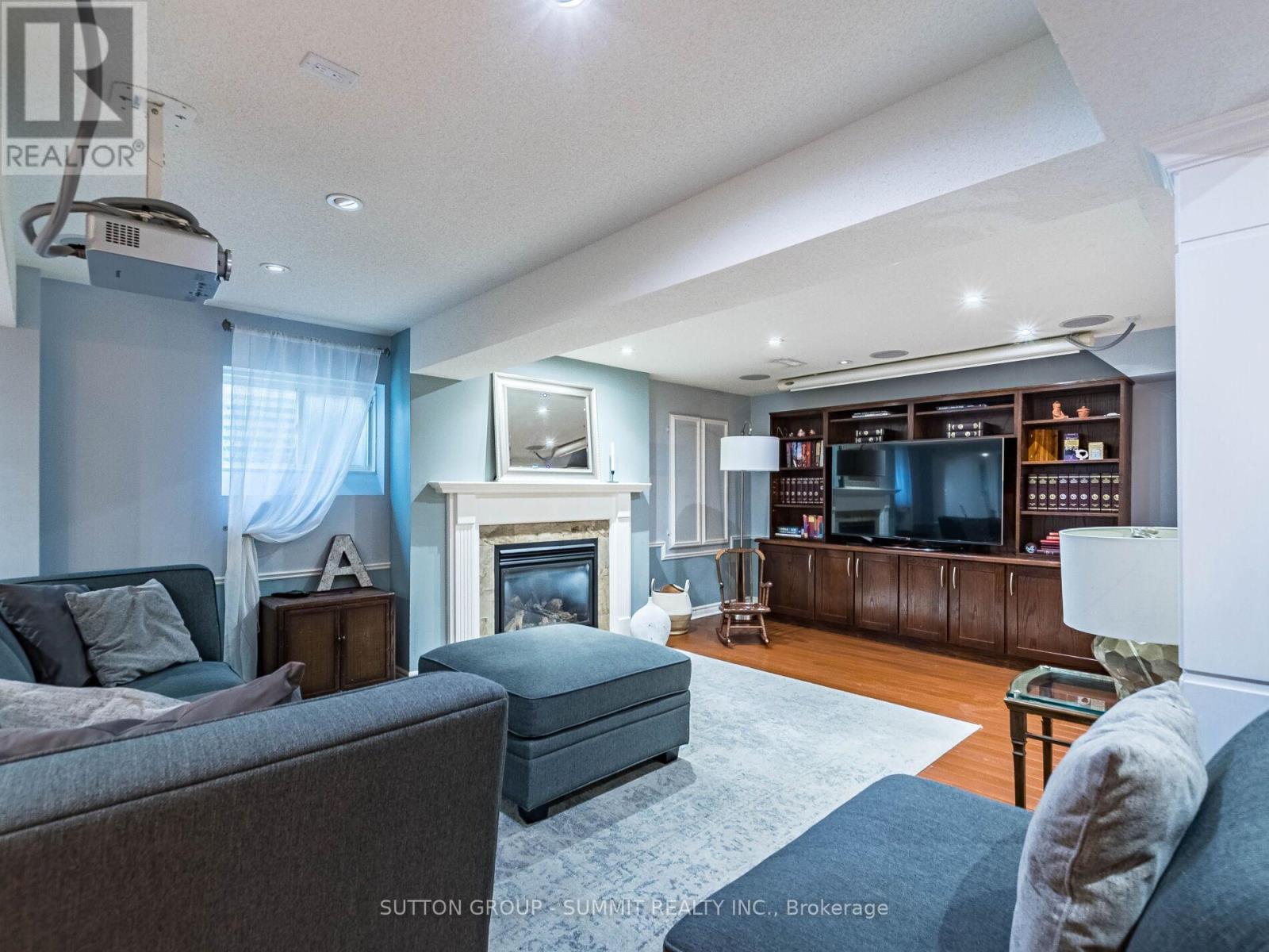 7123 Gillespie Lane, Mississauga, Ontario  L5W 1E8 - Photo 36 - W12424687