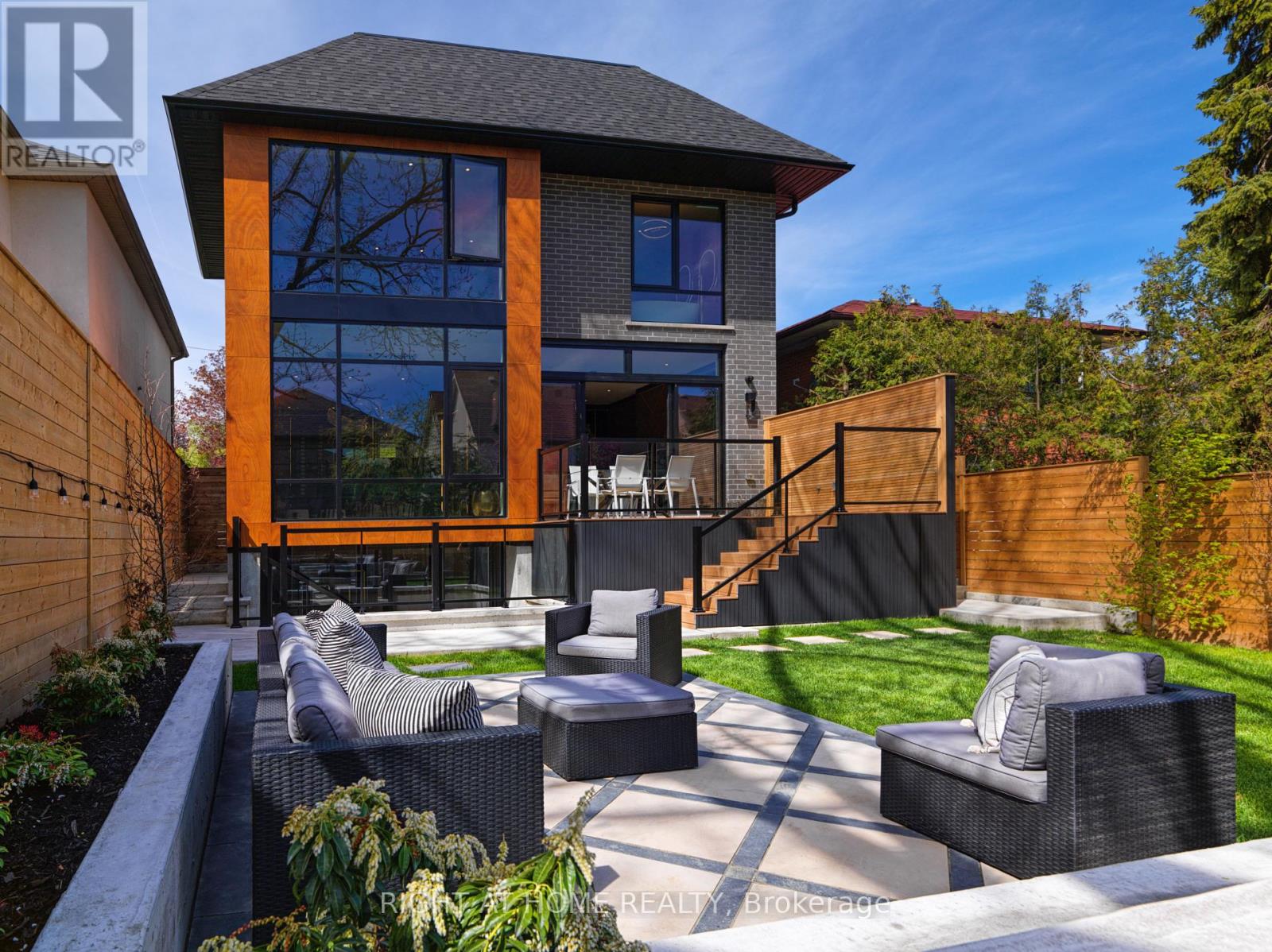 29 Walford Road, Toronto, Ontario  M8X 2P2 - Photo 46 - W12424694
