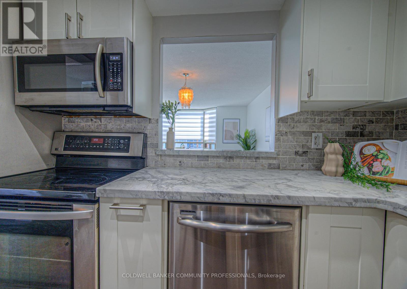 503 - 1225 North Shore Boulevard E, Burlington, Ontario  L7S 1Z6 - Photo 9 - W12424713