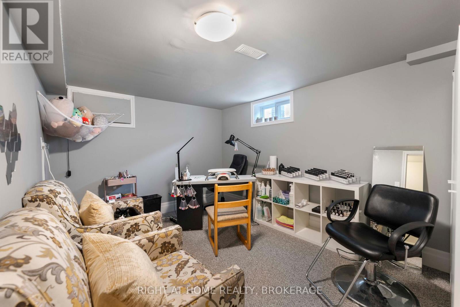 57 Metcalfe Street, Thorold, Ontario  L2V 3A2 - Photo 34 - X12424758