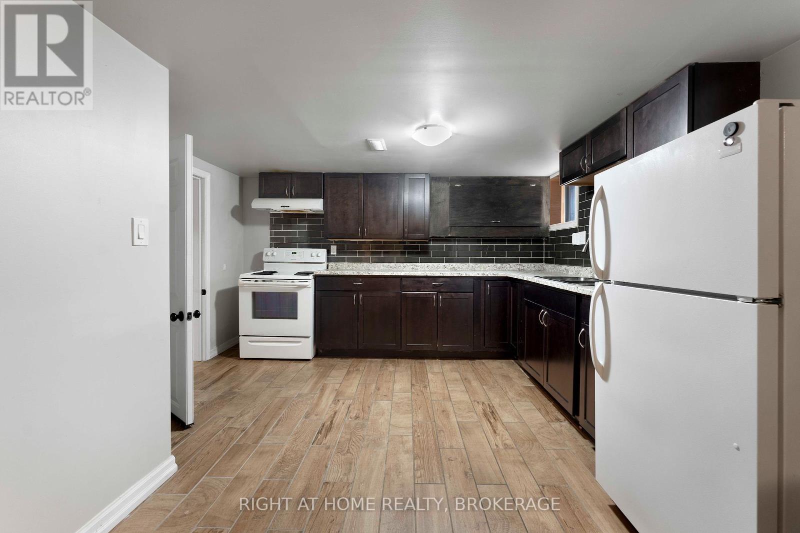 57 Metcalfe Street, Thorold, Ontario  L2V 3A2 - Photo 37 - X12424758