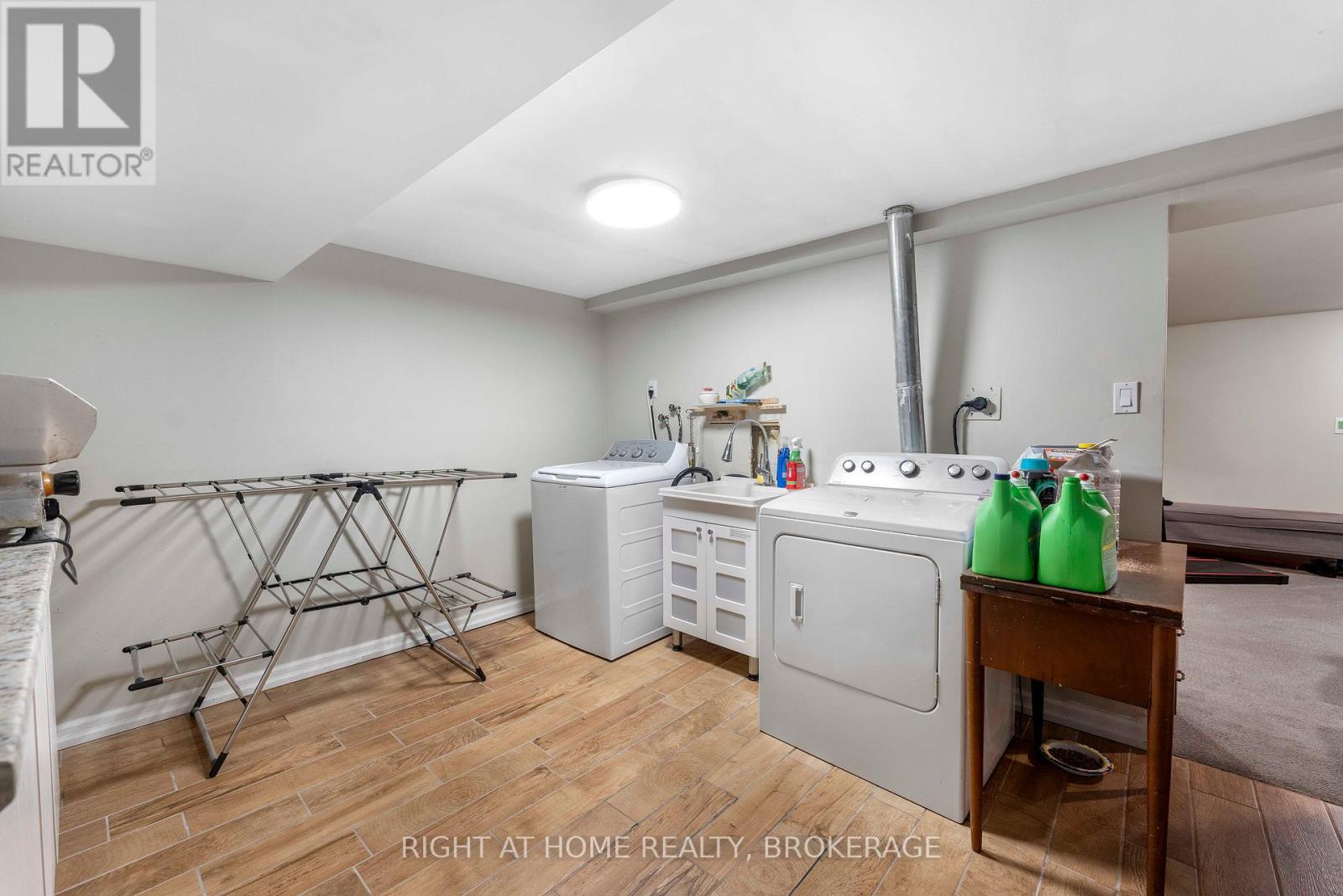 57 Metcalfe Street, Thorold, Ontario  L2V 3A2 - Photo 40 - X12424758