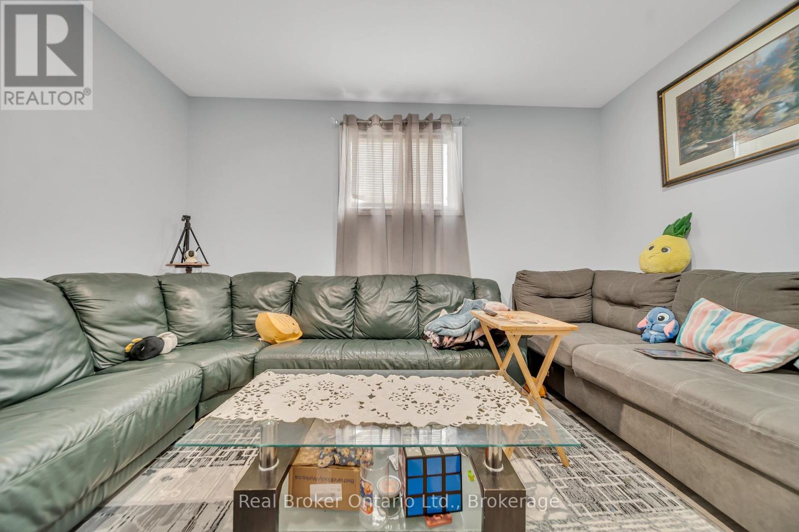 5464 Lewis Avenue, Niagara Falls, Ontario  L2G 3R7 - Photo 10 - X12424757