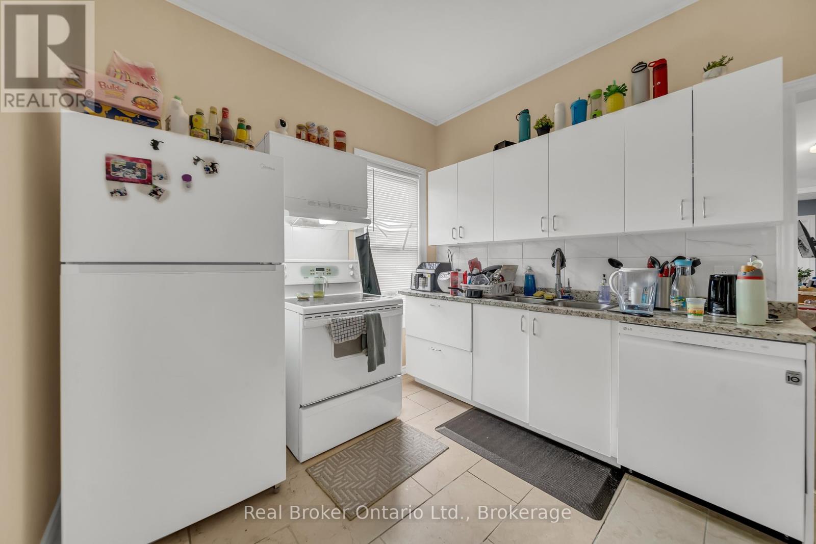 5464 Lewis Avenue, Niagara Falls, Ontario  L2G 3R7 - Photo 13 - X12424757