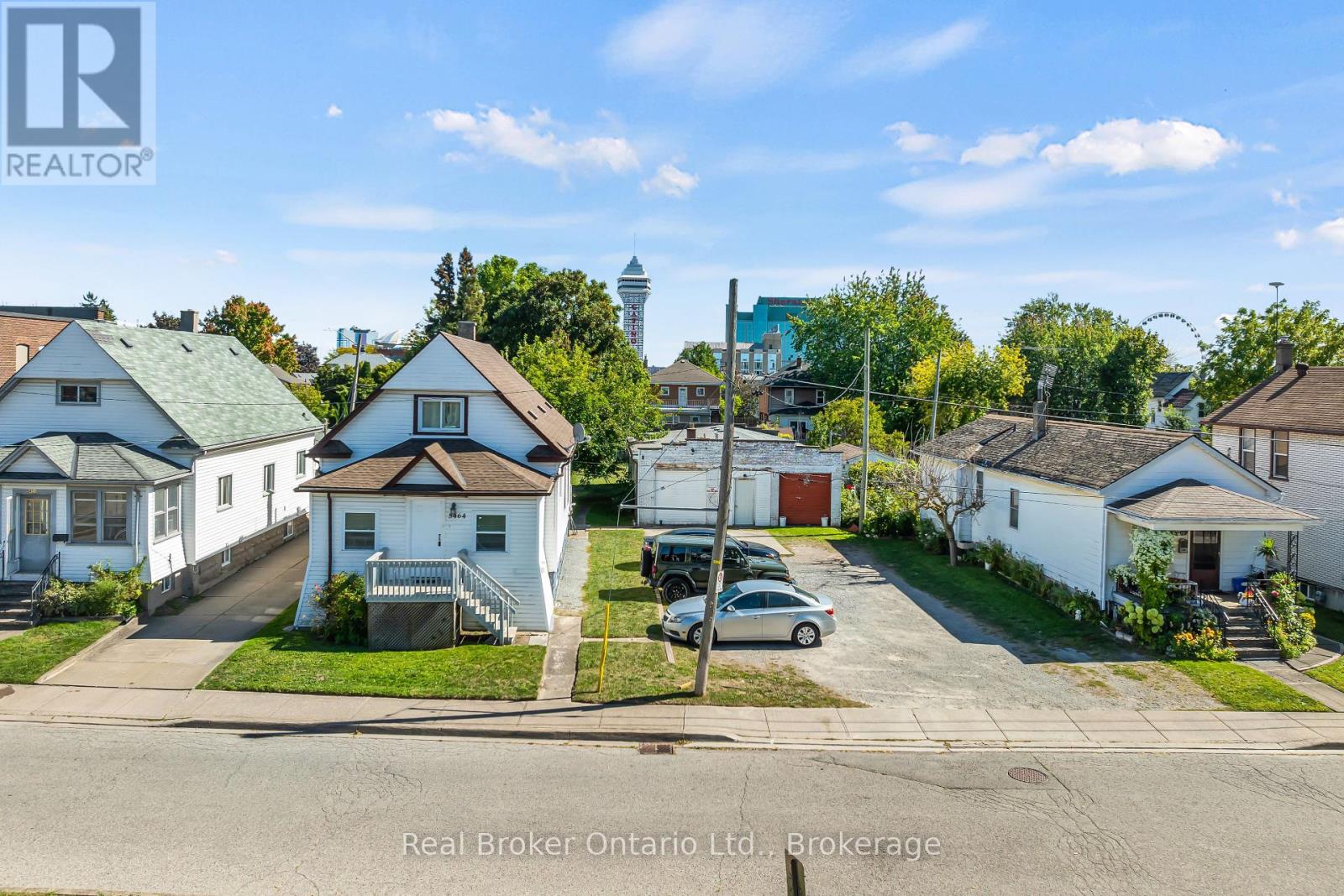 5464 Lewis Avenue, Niagara Falls, Ontario  L2G 3R7 - Photo 4 - X12424757