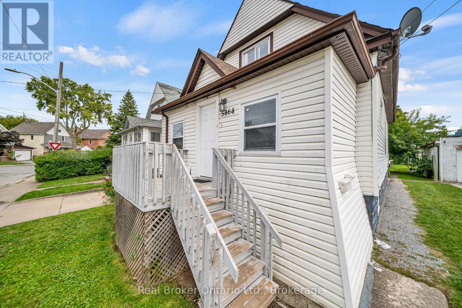 5464 Lewis Avenue, Niagara Falls, Ontario  L2G 3R7 - Photo 5 - X12424757