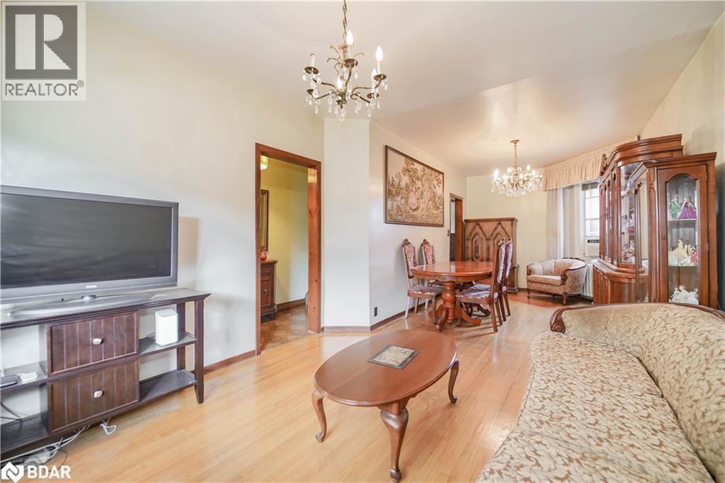 411 Westmoreland Avenue N, Toronto, Ontario  M6H 3A6 - Photo 4 - 40773184