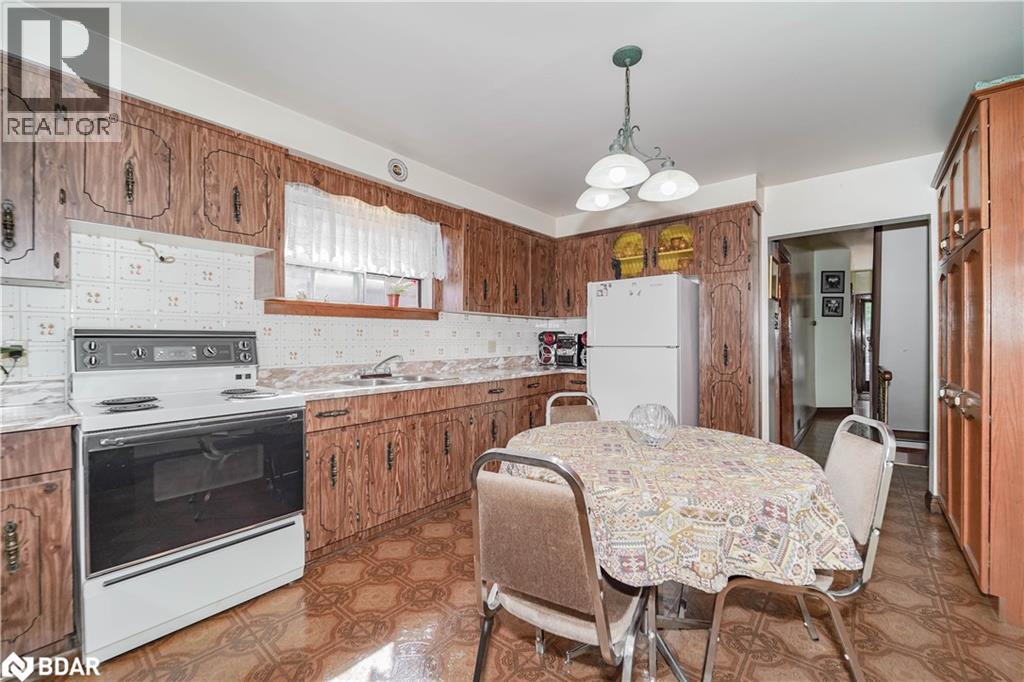 411 Westmoreland Avenue N, Toronto, Ontario  M6H 3A6 - Photo 5 - 40773184