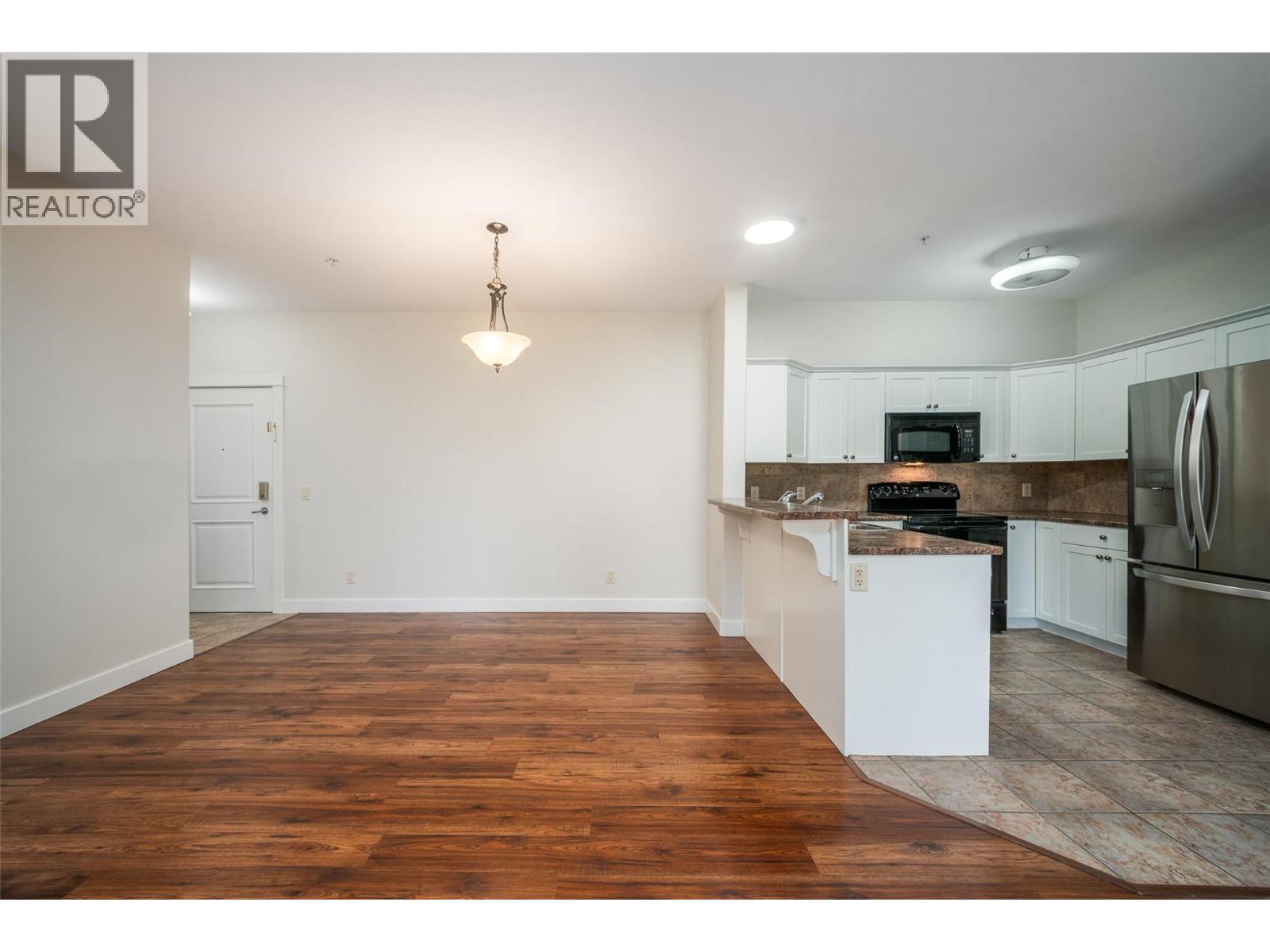 2611 Stillwater Way Unit# 109 Lake Country Photo 5