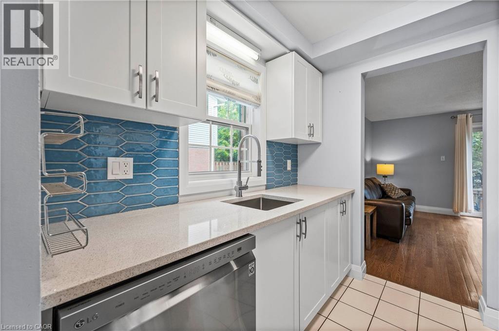 465 Woolwich Street N Unit# 32, Waterloo, Ontario  N2K 3S4 - Photo 4 - 40769225
