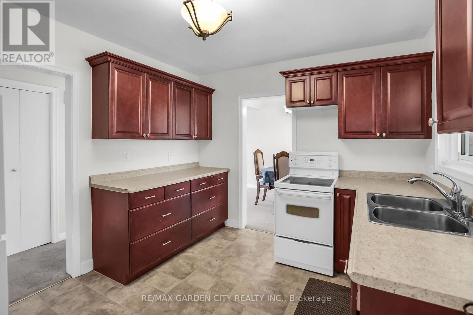73222 Reg Rd 27 Road, Wainfleet, Ontario  L0R 2J0 - Photo 11 - X12424571