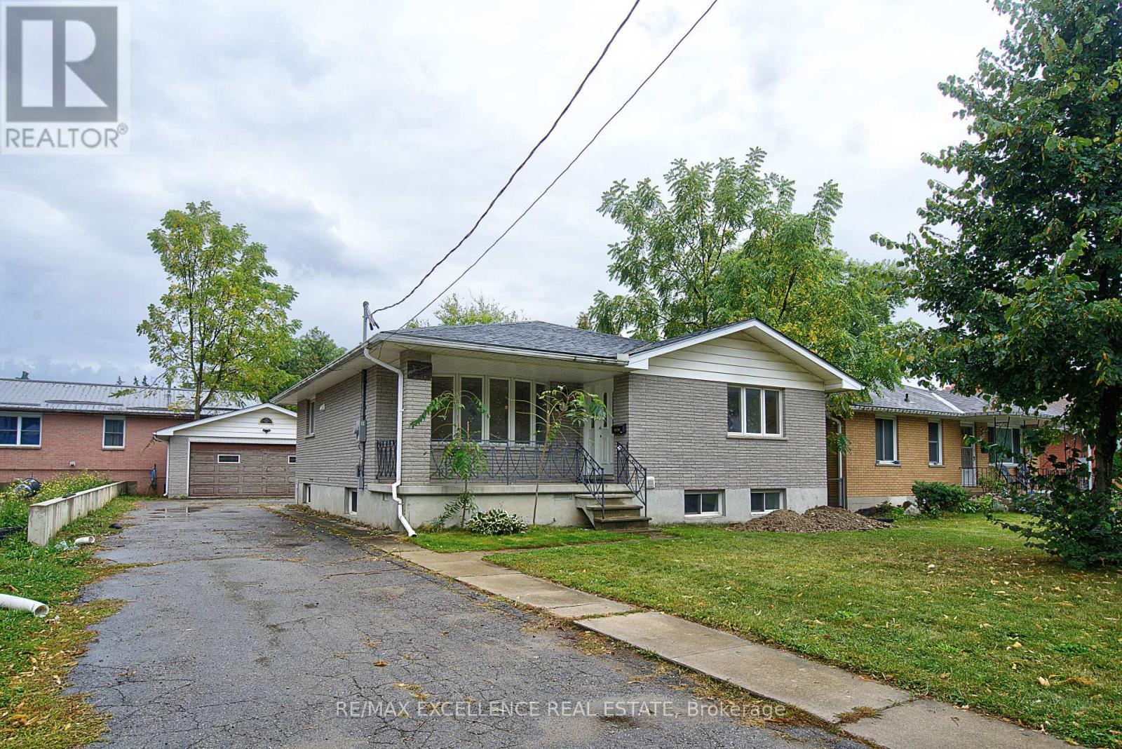 1595 Borden Street, London East, Ontario  N5W 2P9 - Photo 2 - X12424583