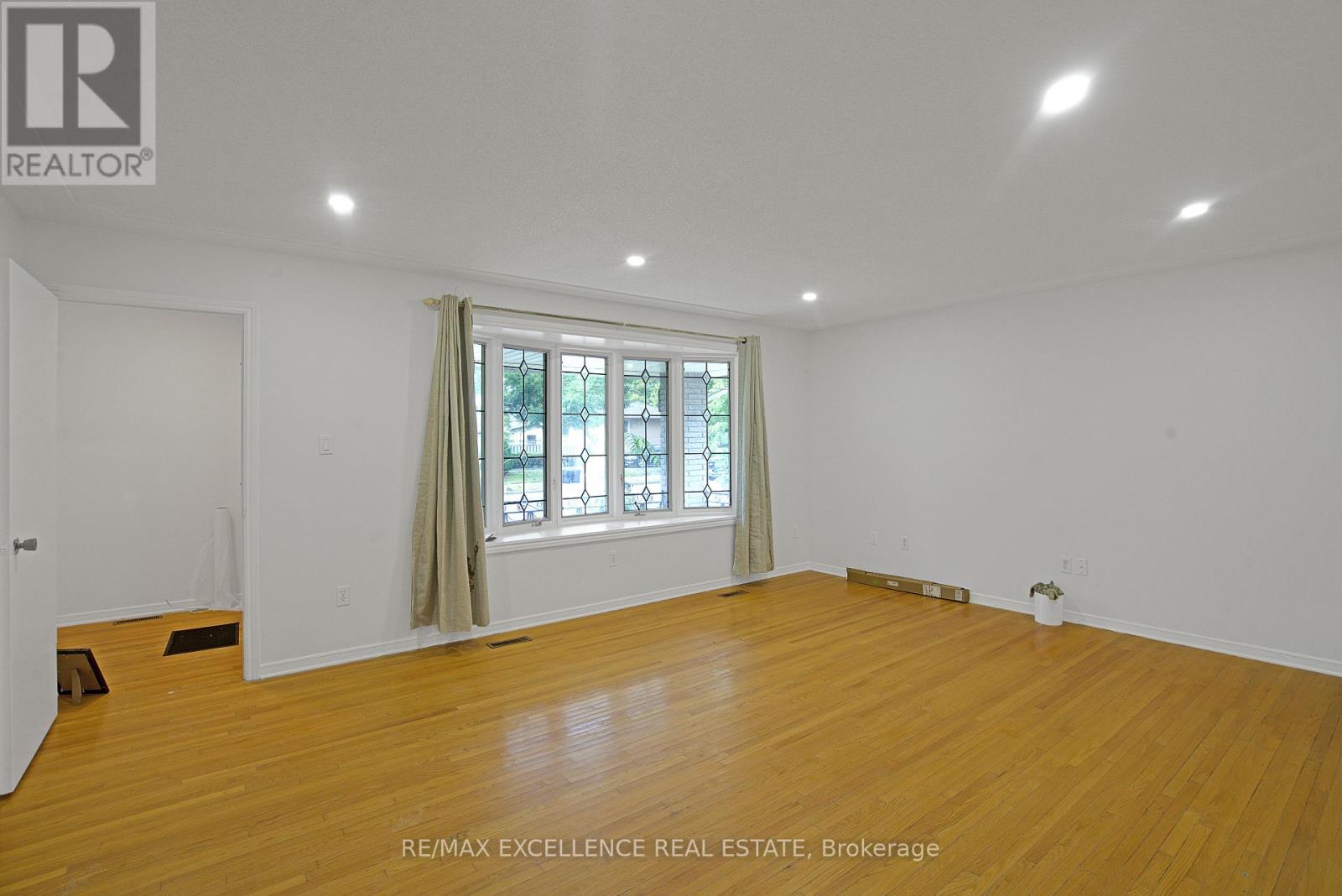 1595 Borden Street, London East, Ontario  N5W 2P9 - Photo 5 - X12424583