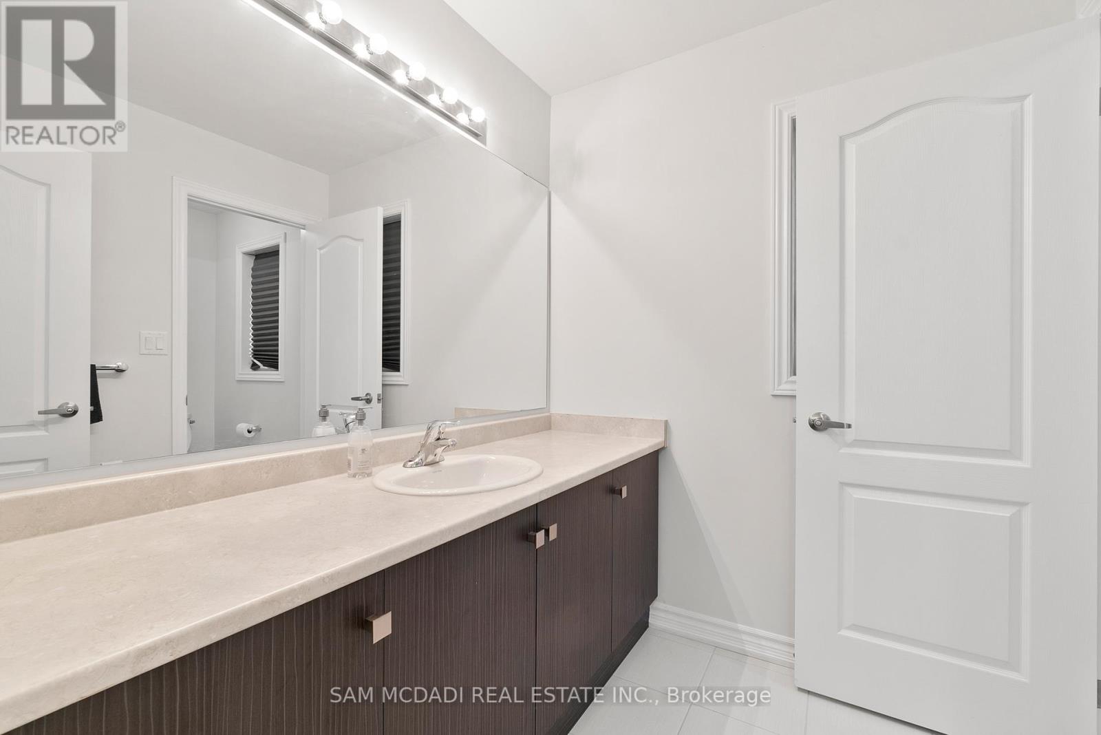 97 Tumblewood Place, Welland, Ontario  L3B 0J3 - Photo 21 - X12424689