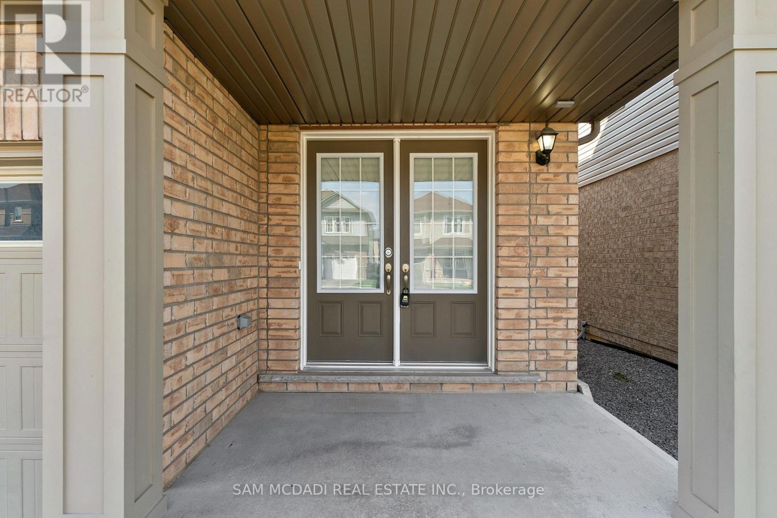 97 Tumblewood Place, Welland, Ontario  L3B 0J3 - Photo 3 - X12424689