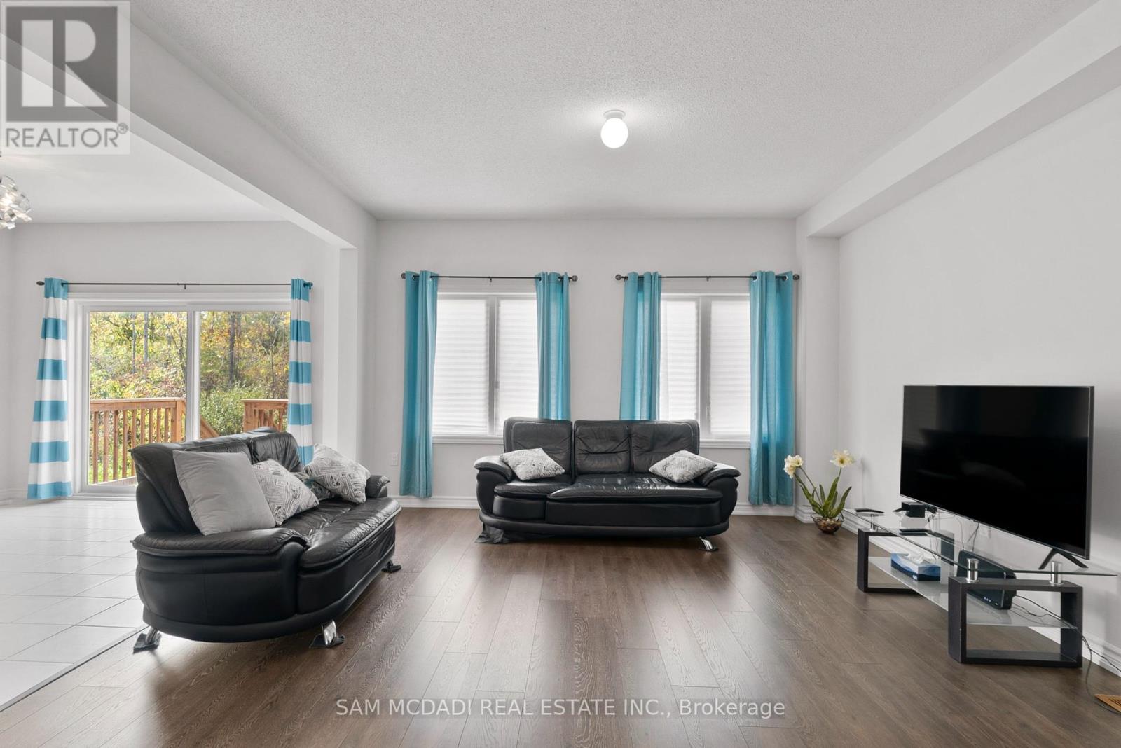 97 Tumblewood Place, Welland, Ontario  L3B 0J3 - Photo 9 - X12424689