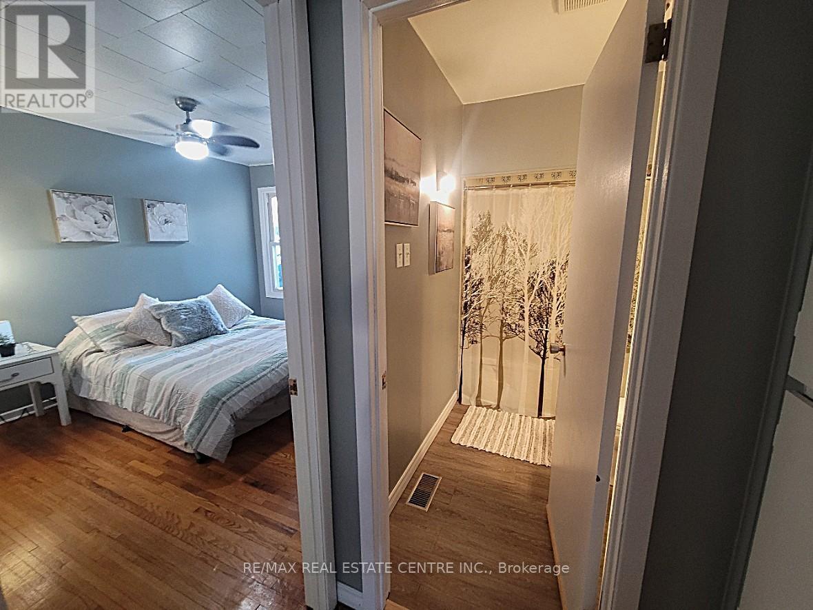 146 Whitley Street, Cambridge, Ontario  N3H 4K6 - Photo 14 - X12424698
