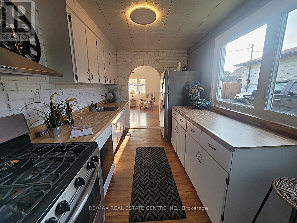 146 Whitley Street, Cambridge, Ontario  N3H 4K6 - Photo 19 - X12424698