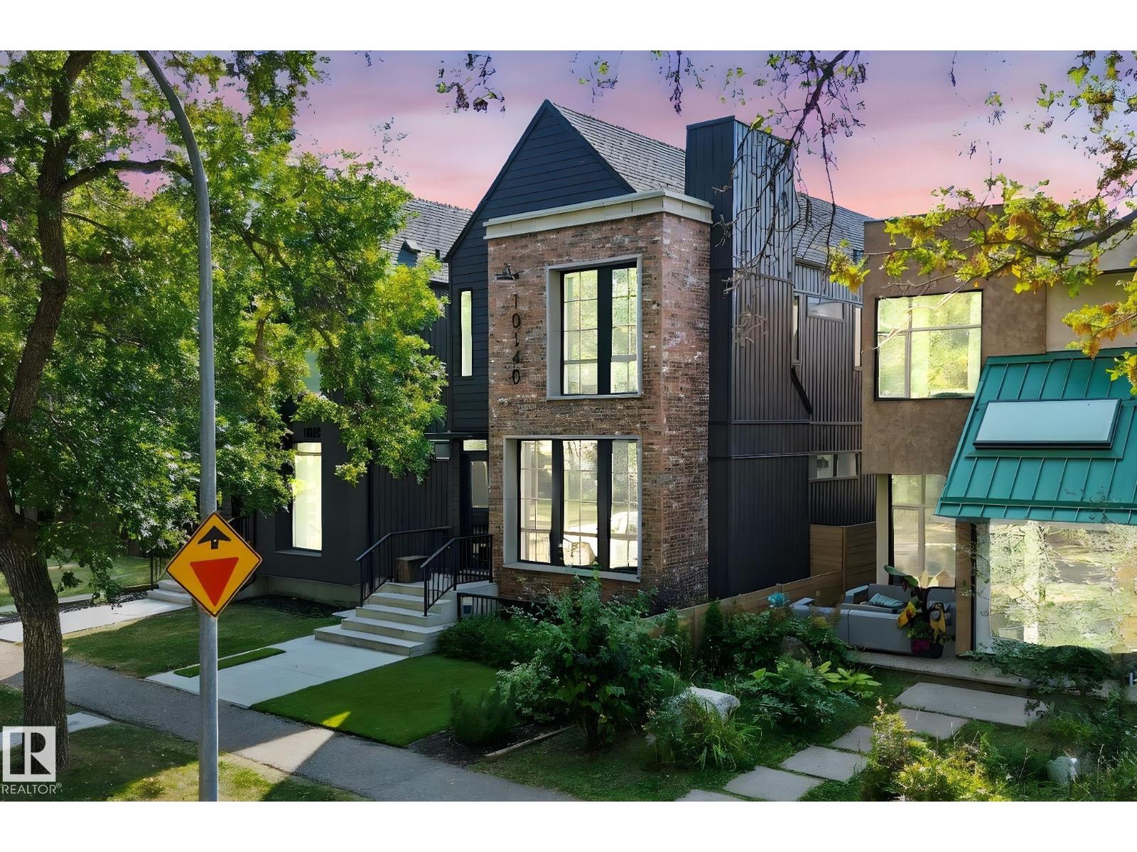 10140 90 St Nw, Edmonton, Alberta  T5H 1R6 - Photo 1 - E4459268