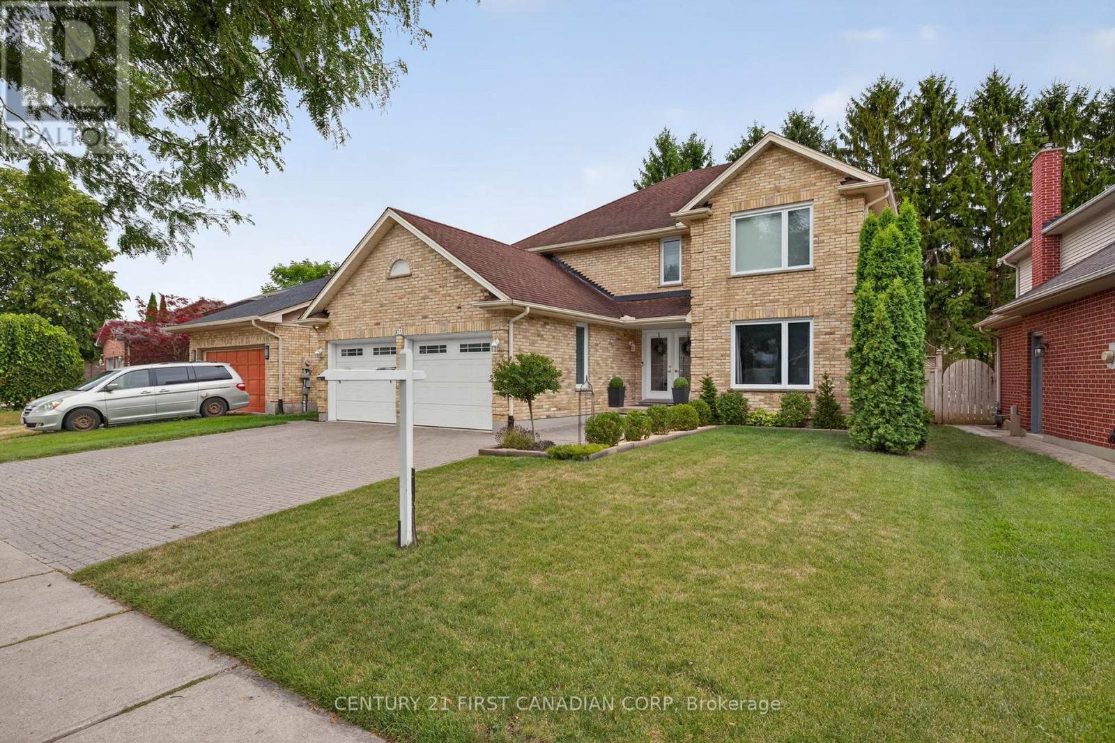 311 Ambleside Drive, London North, Ontario  N6G 4V8 - Photo 2 - X12423093