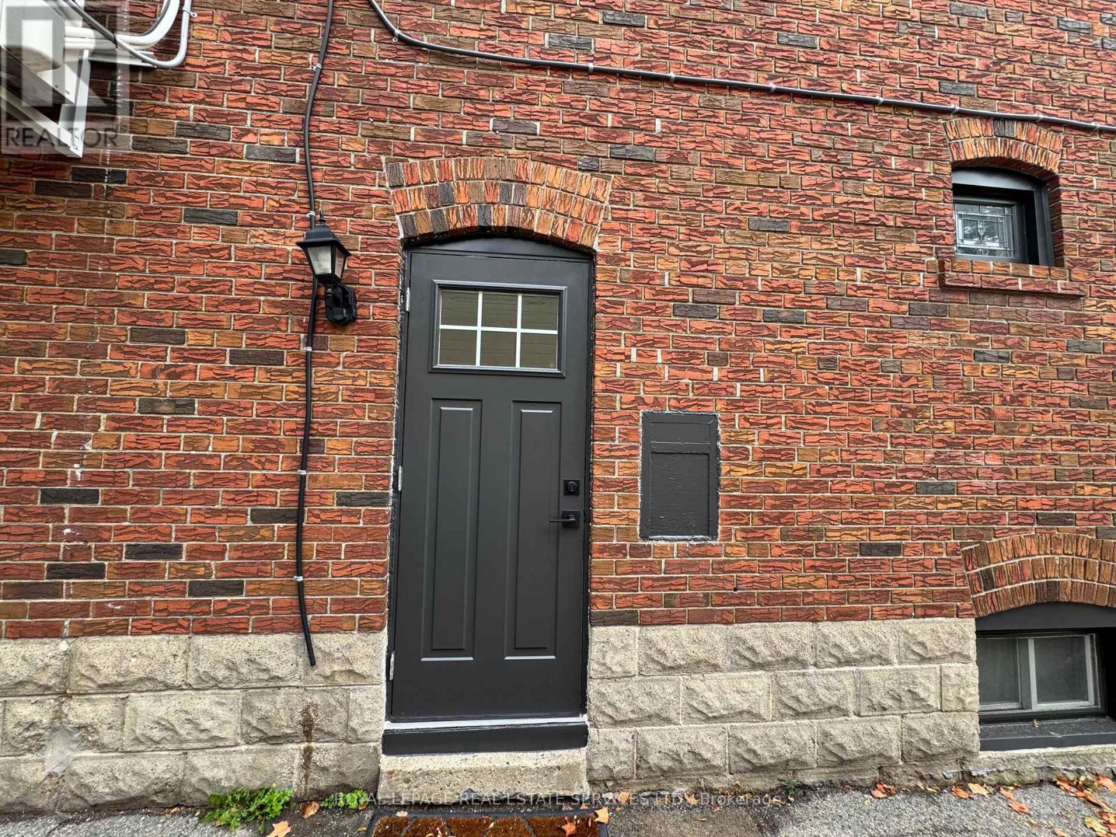 1565 Mount Pleasant Road, Toronto, Ontario  M4N 2V4 - Photo 27 - C12424241