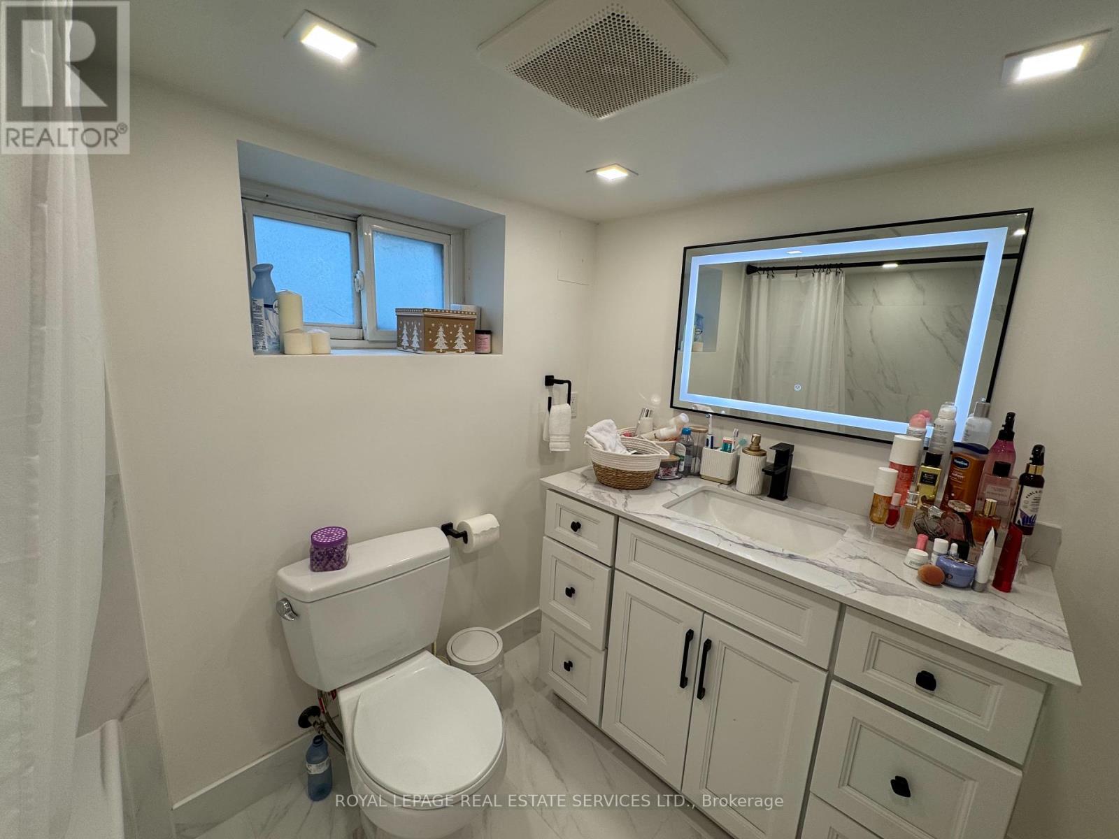 1565 Mount Pleasant Road, Toronto, Ontario  M4N 2V4 - Photo 36 - C12424241
